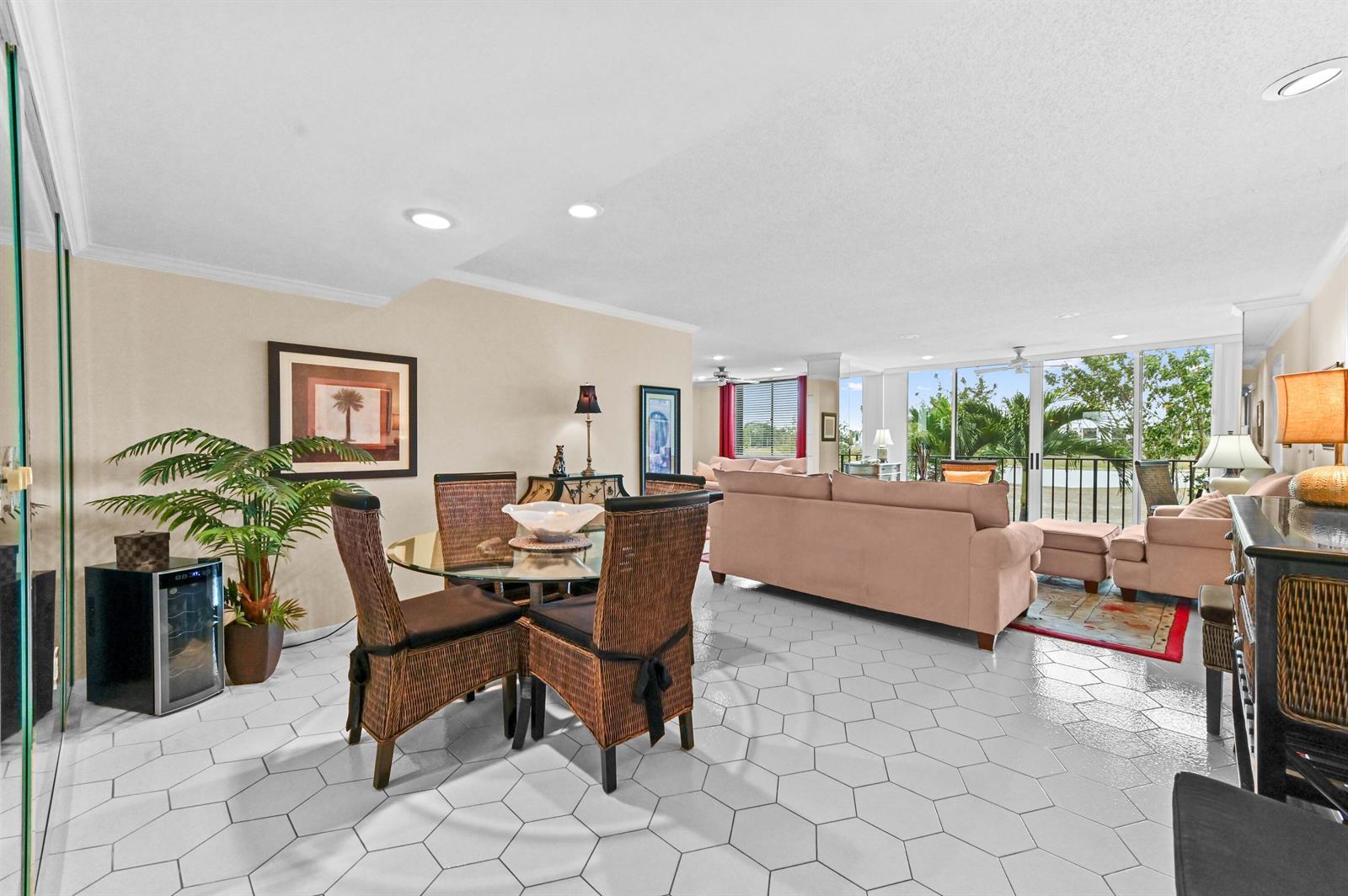 4838 Esedra Court # 206, Lake Worth FL 33467 photo 2