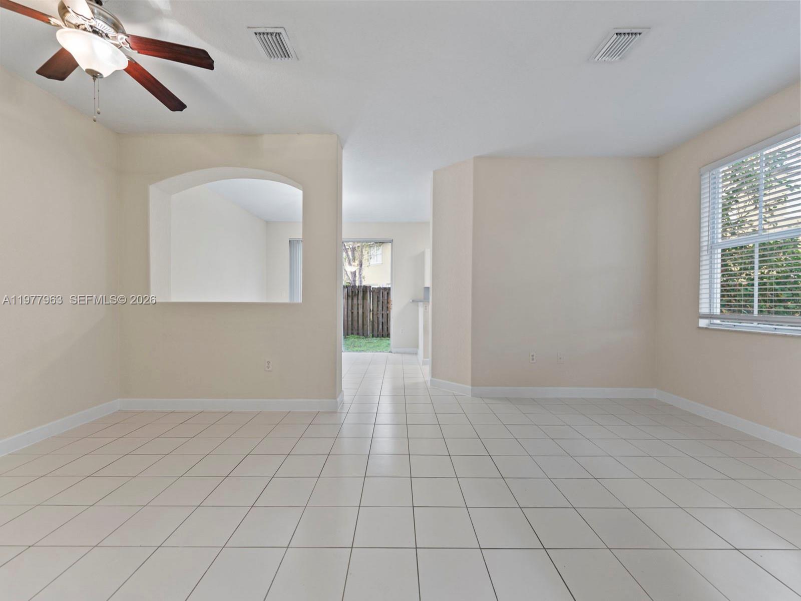 2537 SE 15th Ct, Homestead FL 33035 photo 5