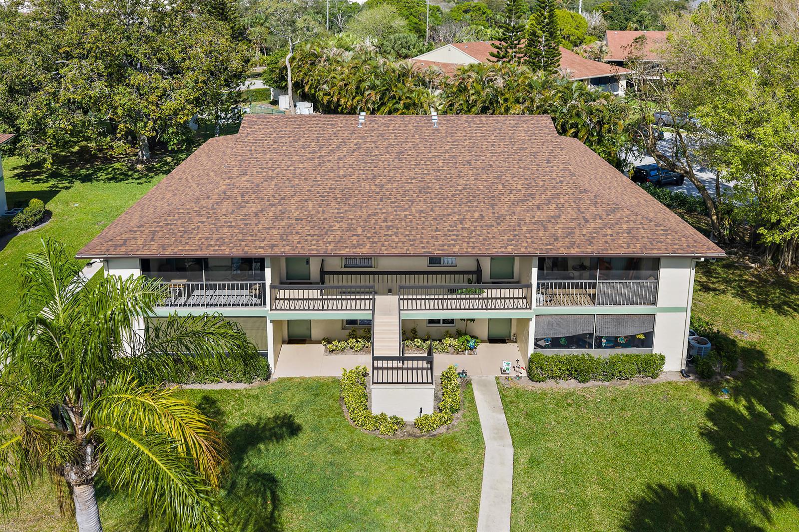 6426 Chasewood Drive, Jupiter FL 33458 photo 2