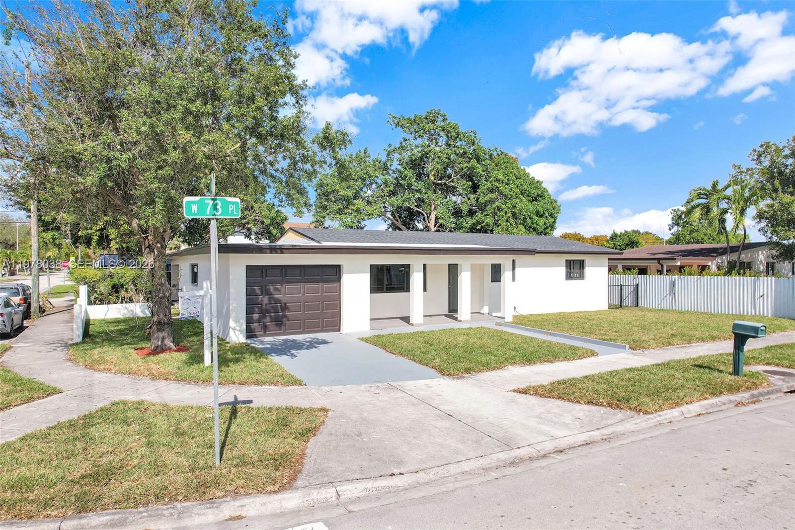 695 W 73 Pl, Hialeah FL 33014 photo 3