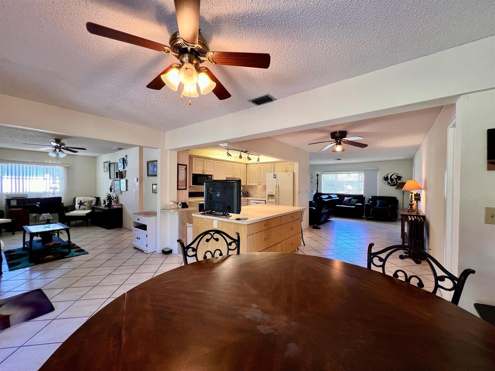 3465 Amalfi Drive, West Palm Beach FL 33417 photo 3