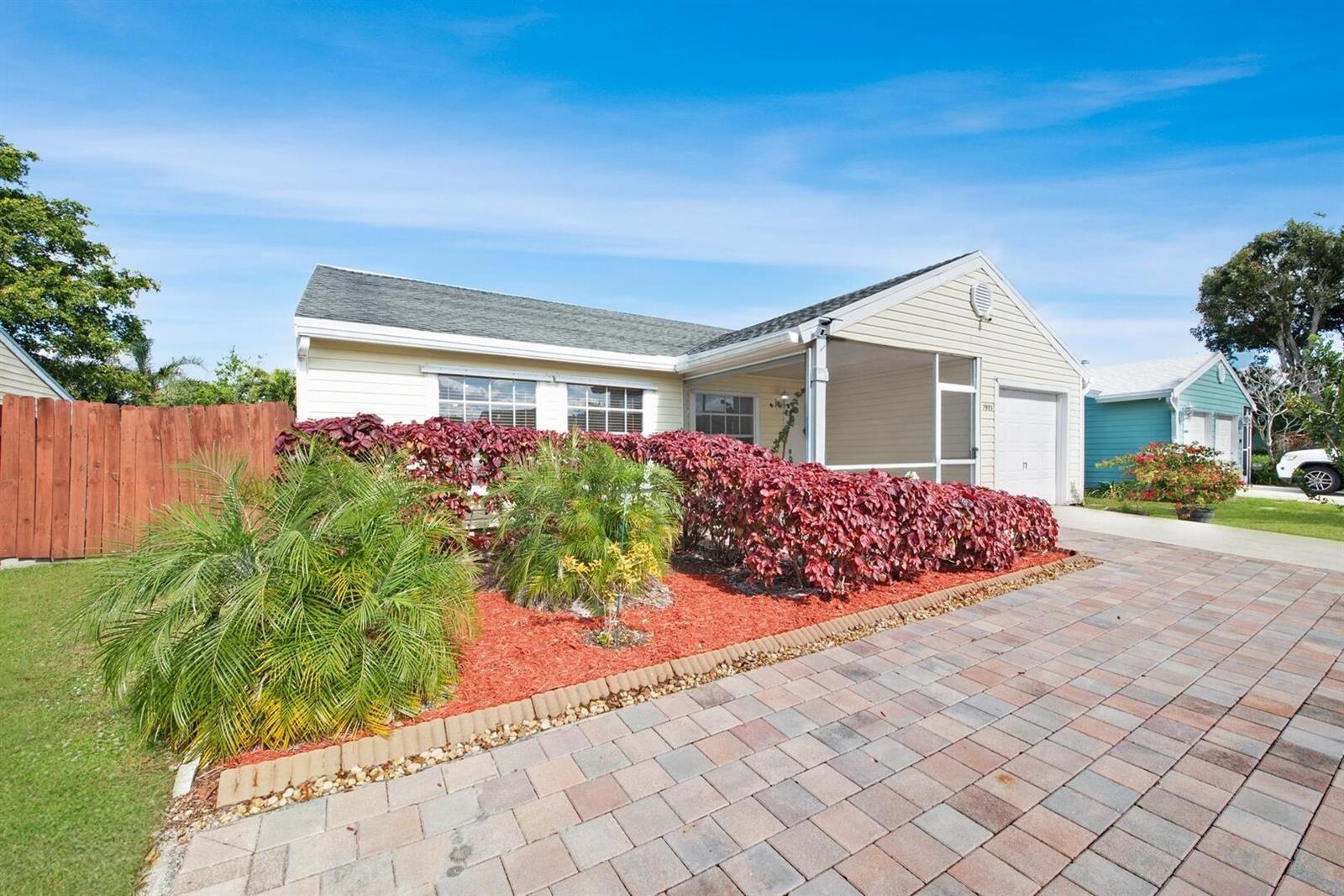 7903 Burlwood Lane, Lake Worth FL 33467 photo 2