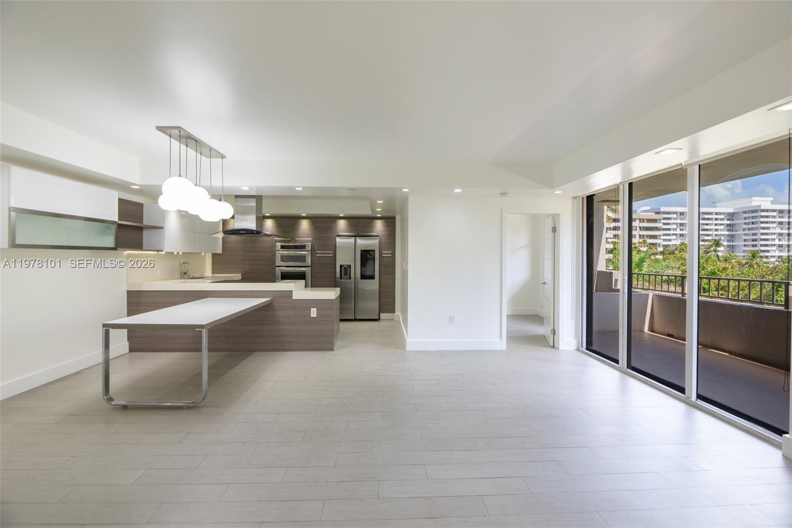161 Crandon Blvd # 324, Key Biscayne FL 33149