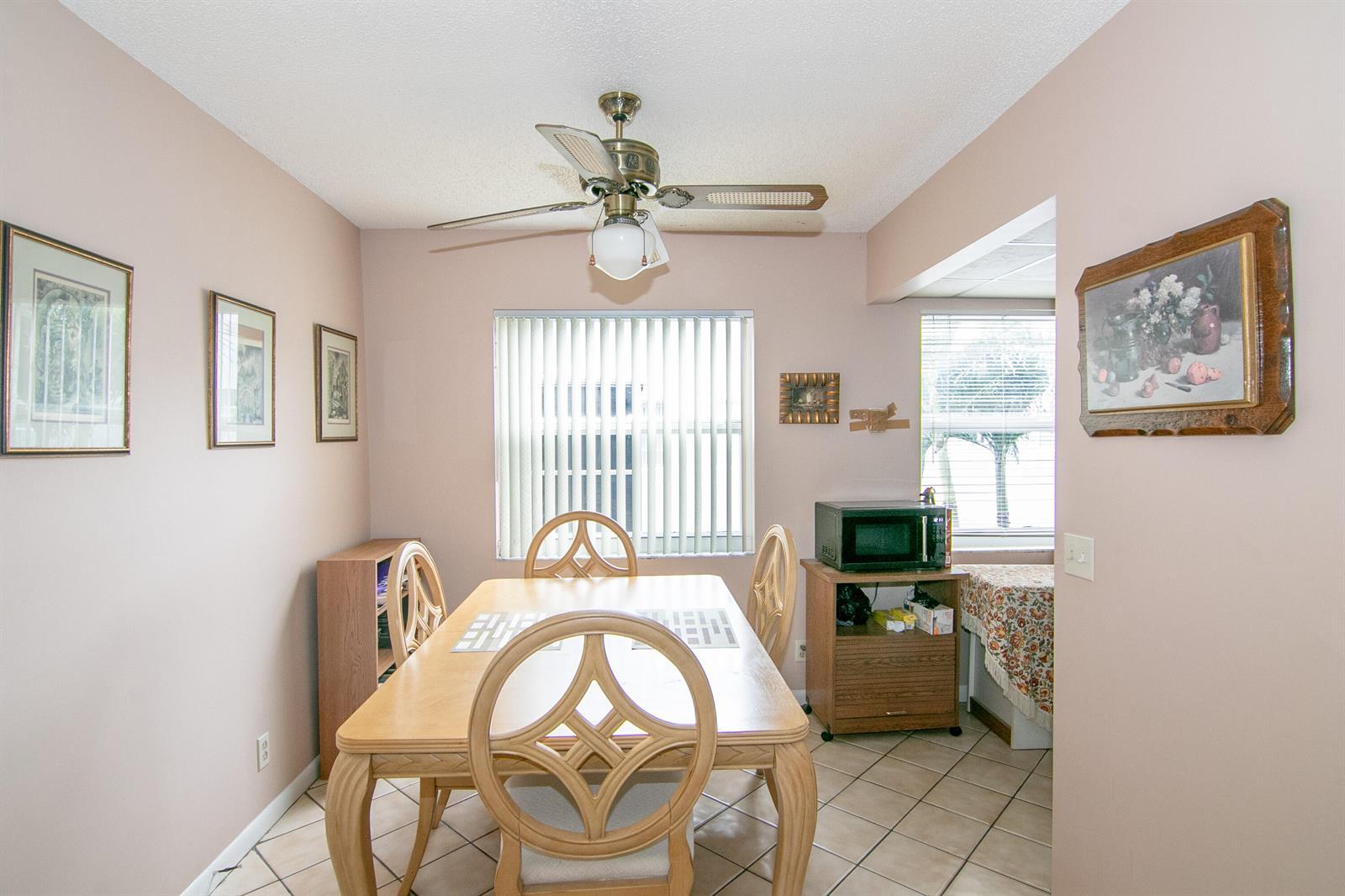 39 Burgundy A, Delray Beach FL 33484 photo 4
