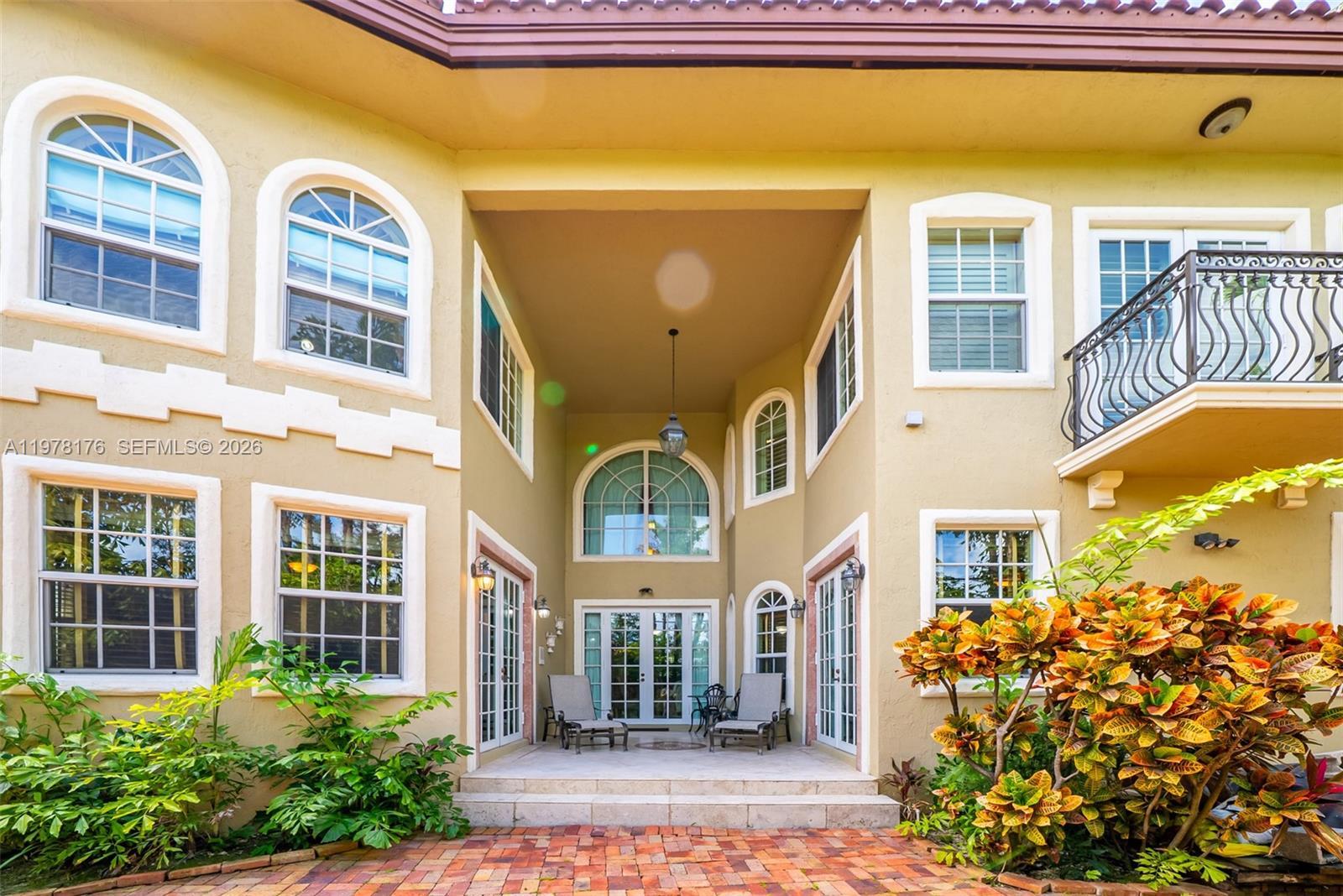 4501 N Bay Rd, Miami Beach FL 33140 photo 4