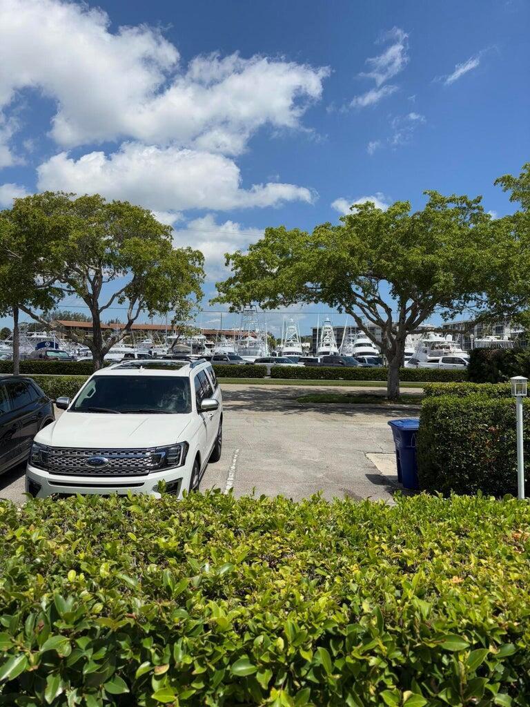 118 Yacht Club Drive # 1, North Palm Beach FL 33408 photo 4