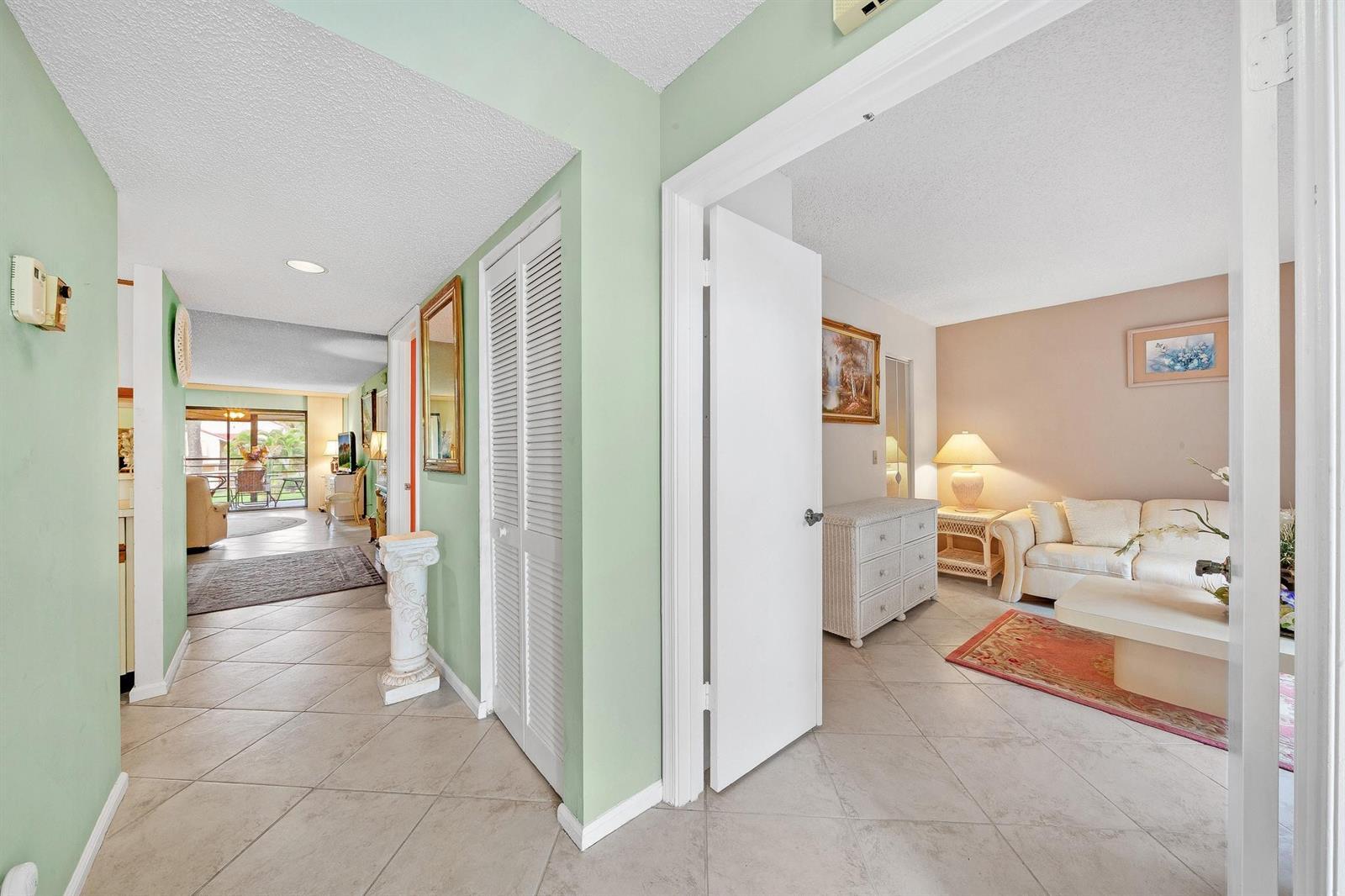 5306 Cedar Lake Drive # 203, Boynton Beach FL 33437 photo 5