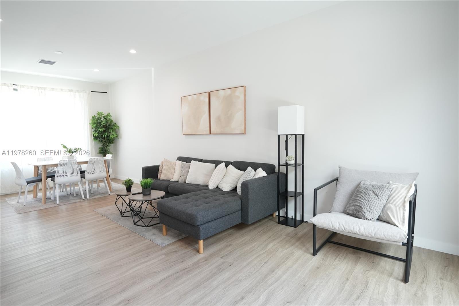 211 SE 4th St # 3, Hallandale Beach FL 33009 photo 4