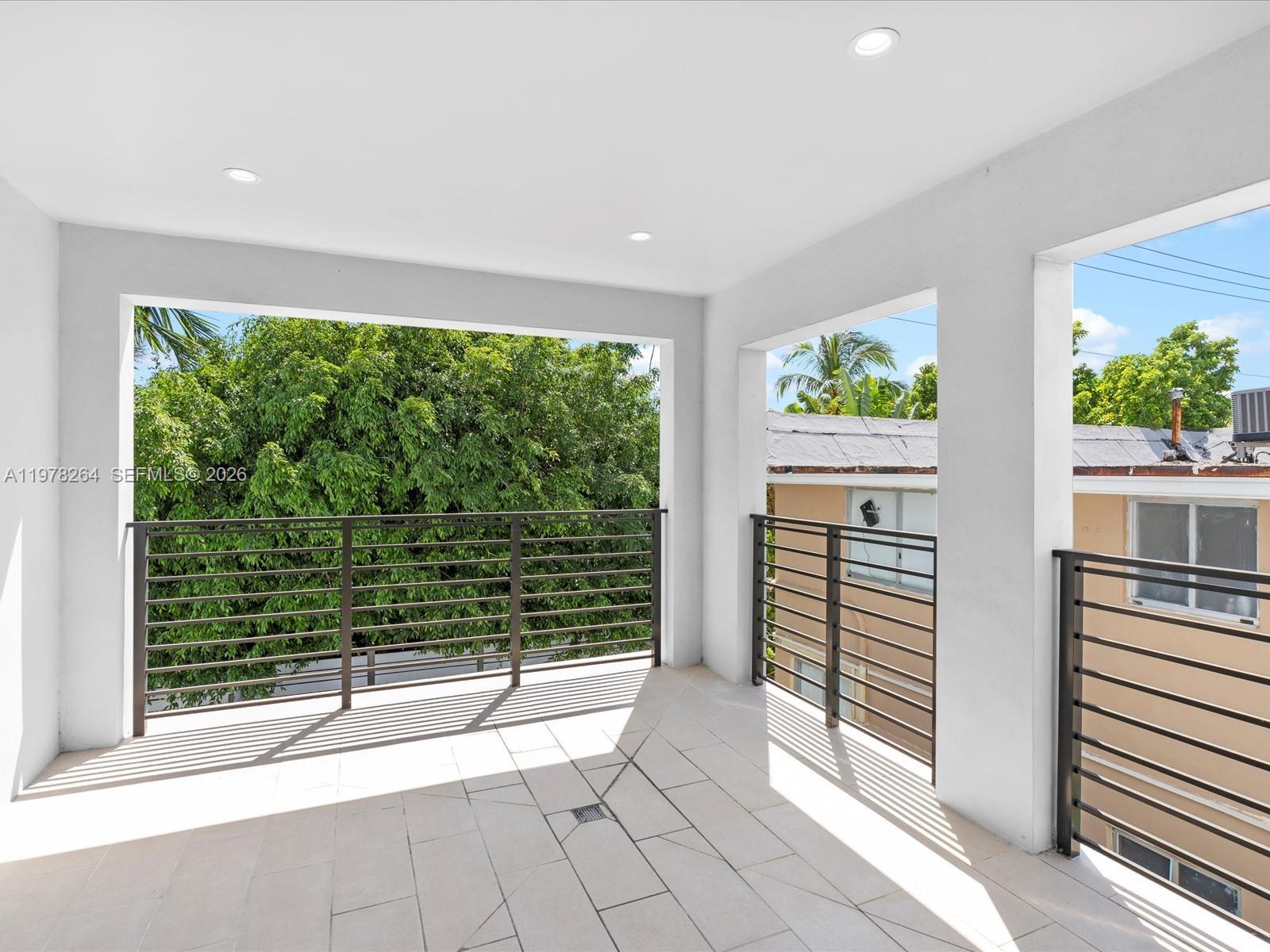 1134 71st St # 3, Miami Beach FL 33141 photo 5
