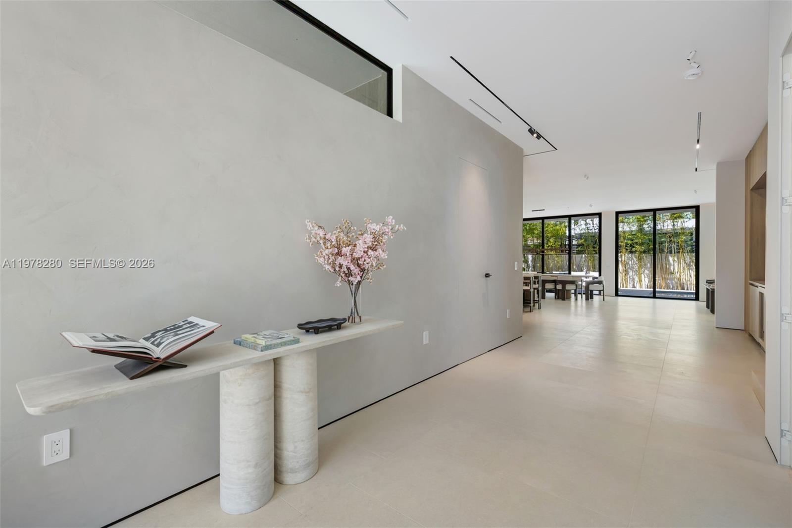 3457 Oak Ave, Miami FL 33133 photo 4