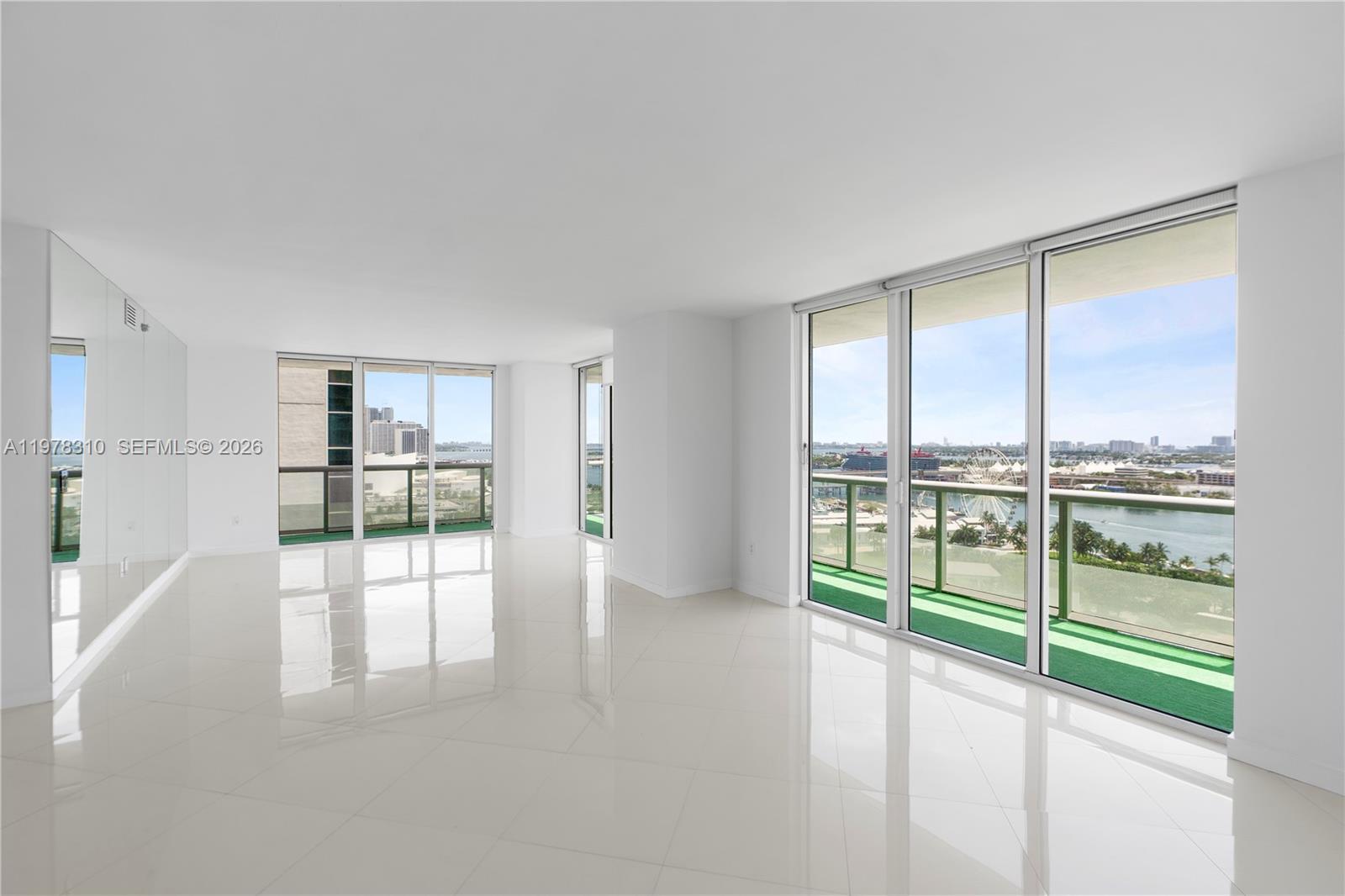 50 Biscayne Blvd # 1902, Miami FL 33132 photo 4