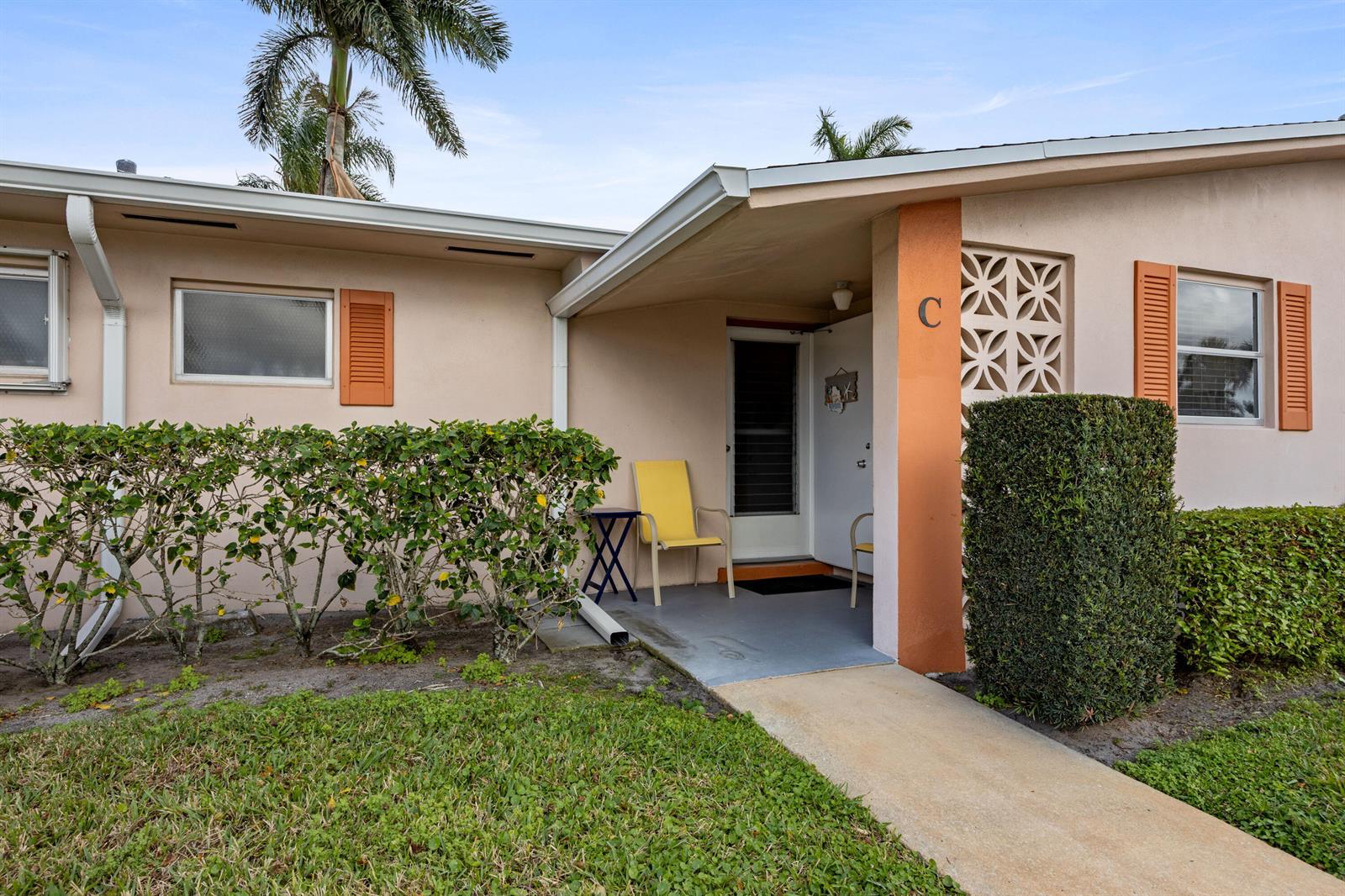 2735 Dudley Drive E # C, West Palm Beach FL 33415 photo 2