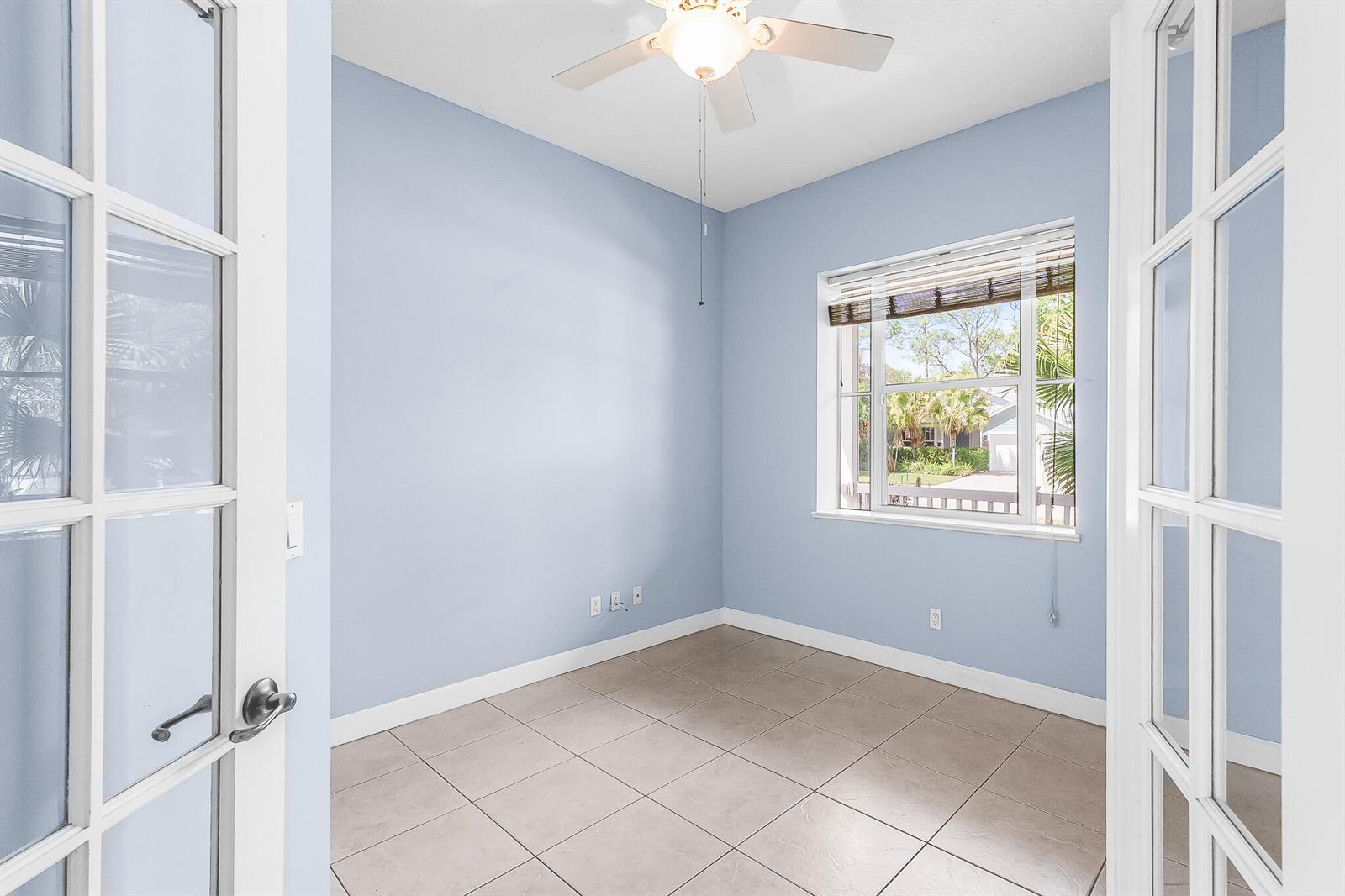 615 NE Canoe Park Circle, Port St. Lucie FL 34983 photo 5