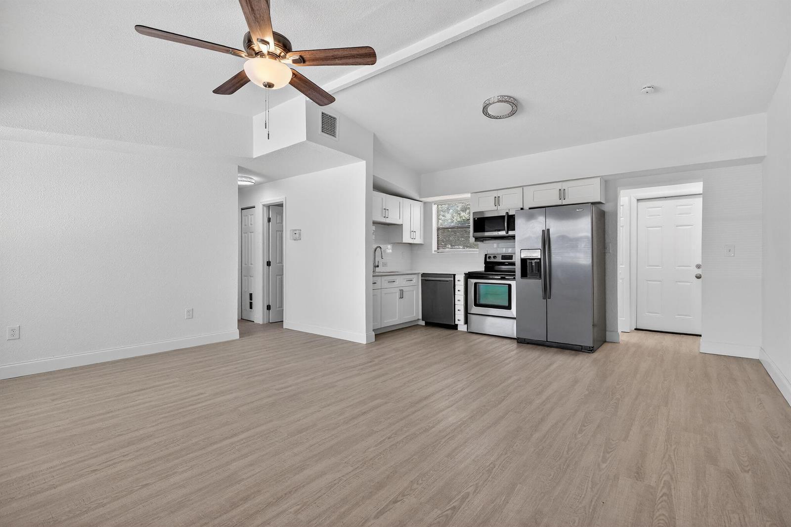 3600 SW 46th Avenue, West Park FL 33023 photo 3