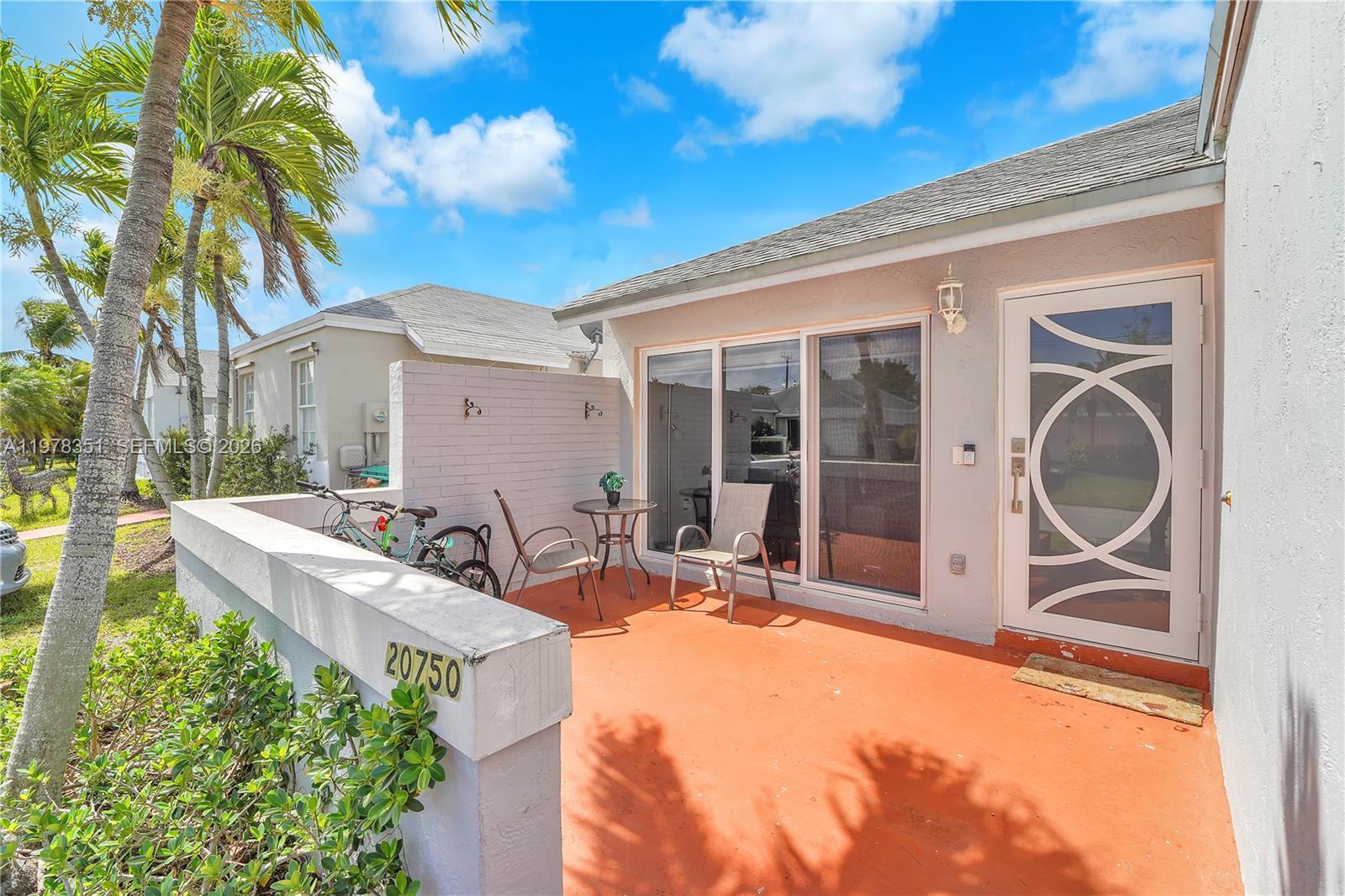 20750 SW 103rd Ct, Cutler Bay FL 33189 photo 2
