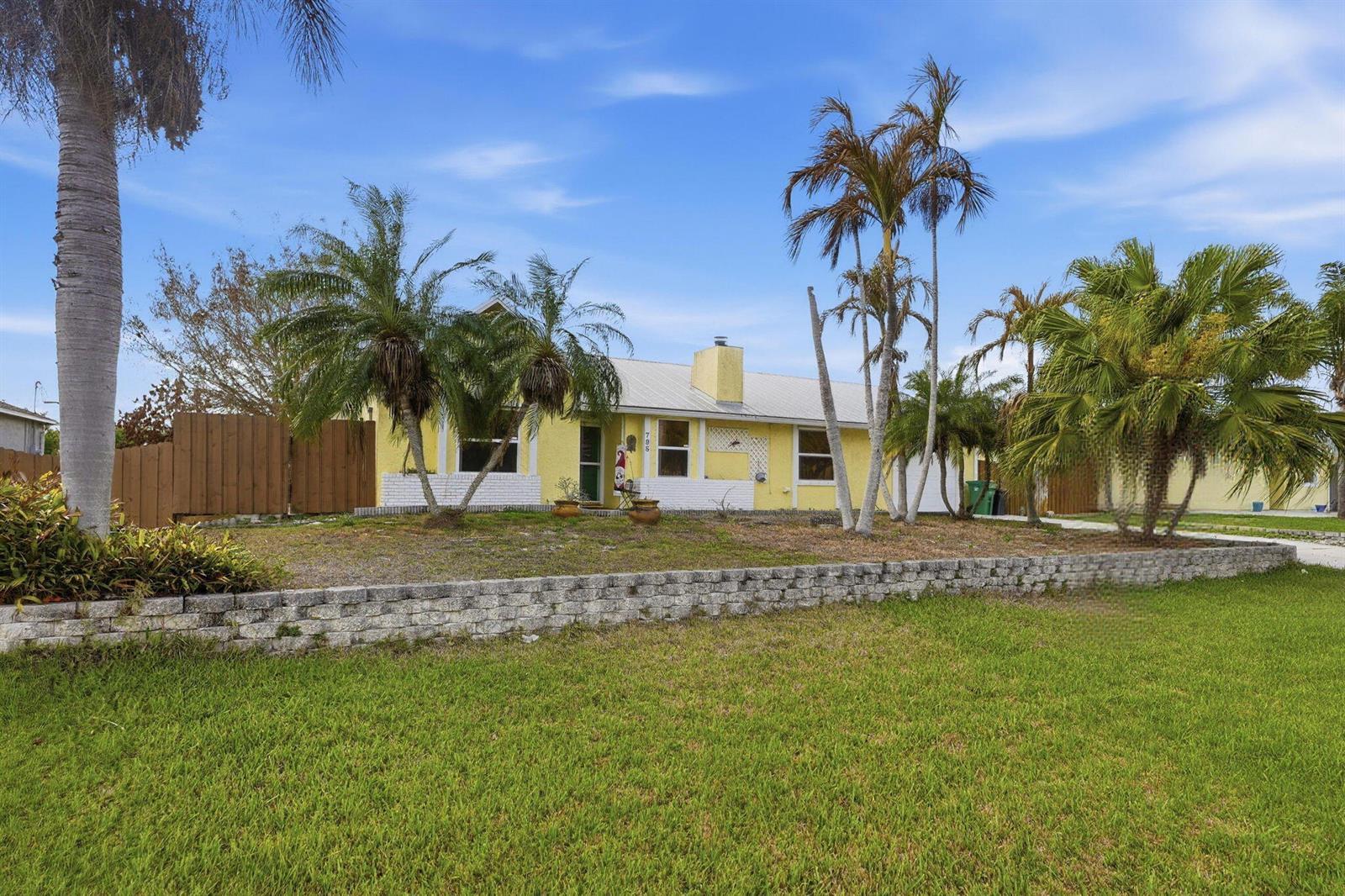 798 SW Carmelite Street, Port St. Lucie FL 34983 photo 2