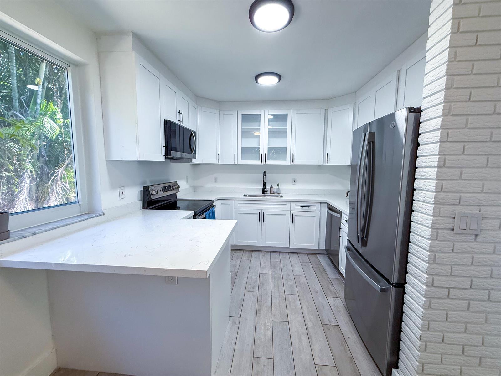 2823 Polk Street, Hollywood FL 33020 photo 4