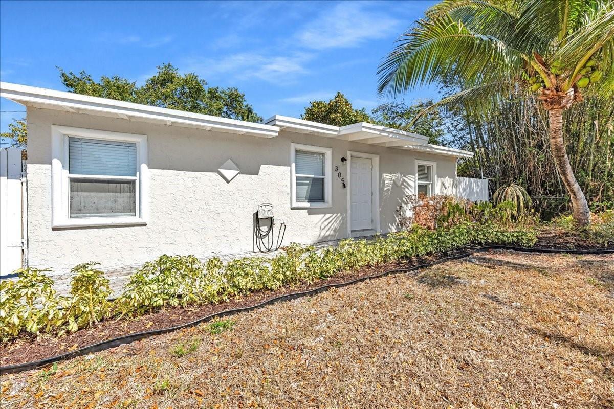 305 NE 8th Street, Pompano Beach FL 33060 photo 2