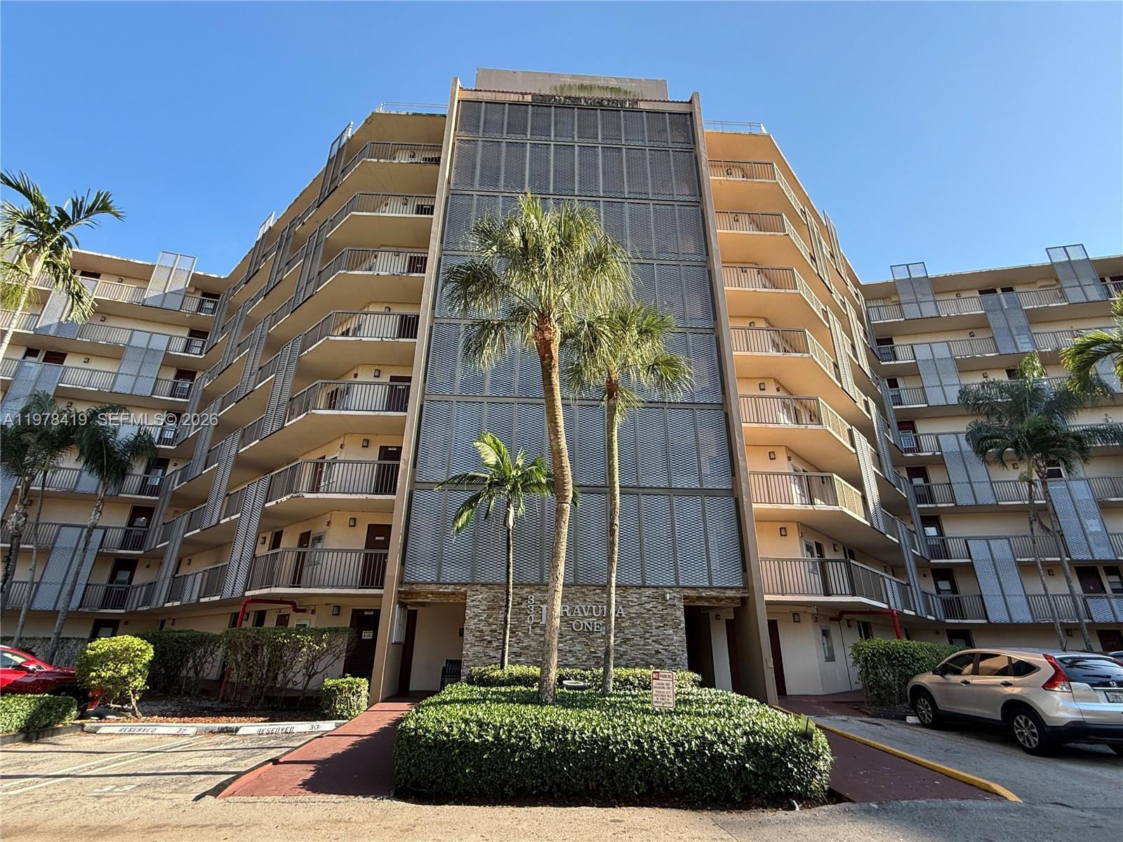 3301 N Country Club Dr # 106, Aventura FL 33180 photo 2