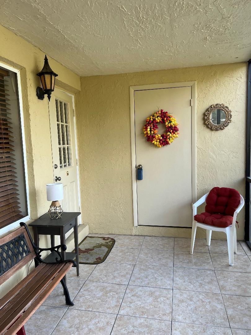 342 Pine Ridge Circle # 1, FL 33463 photo 3