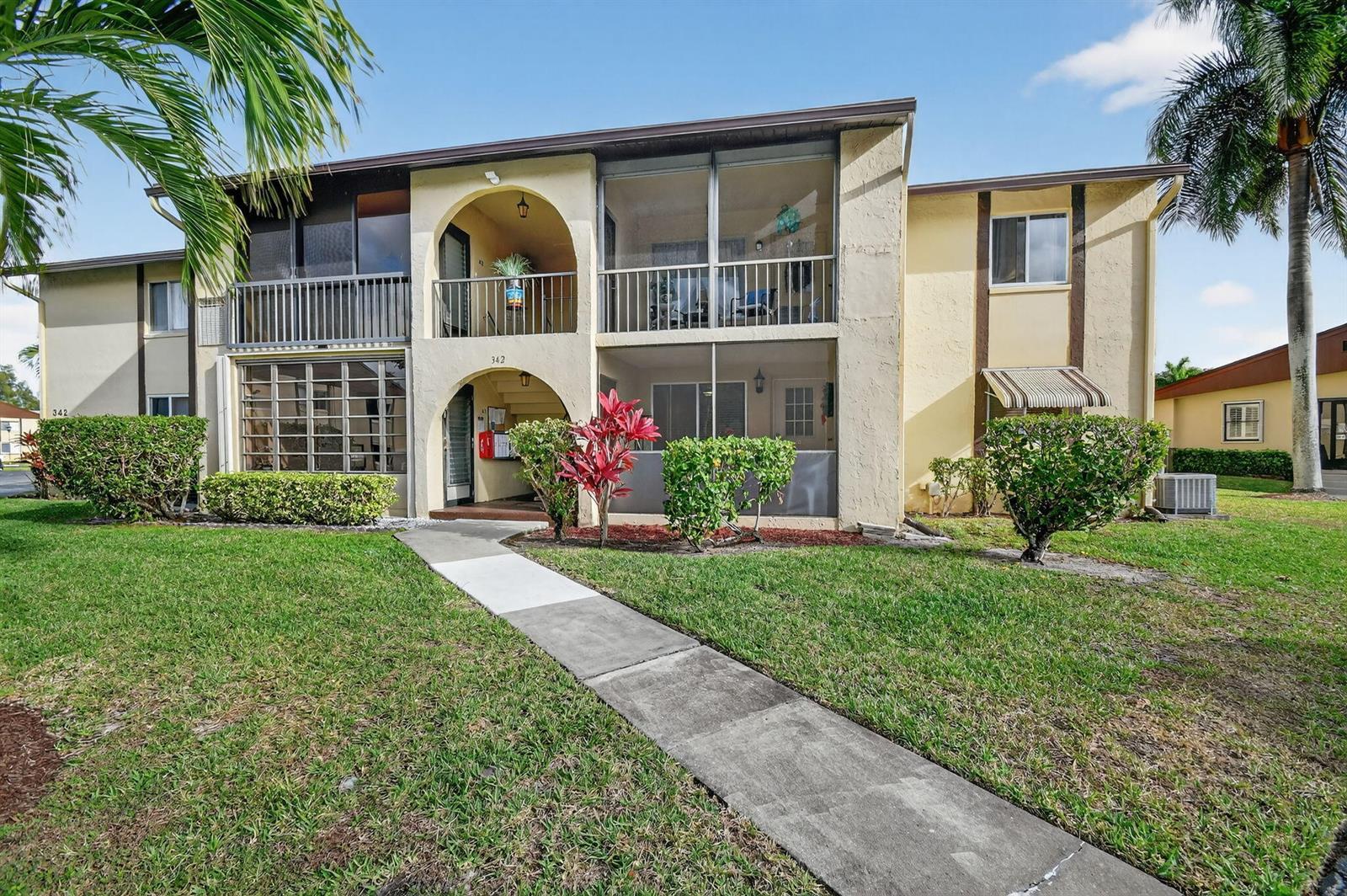 342 Pine Ridge Circle # 1, FL 33463