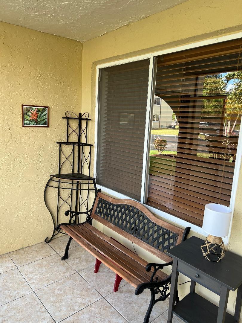 342 Pine Ridge Circle # 1, FL 33463 photo 5