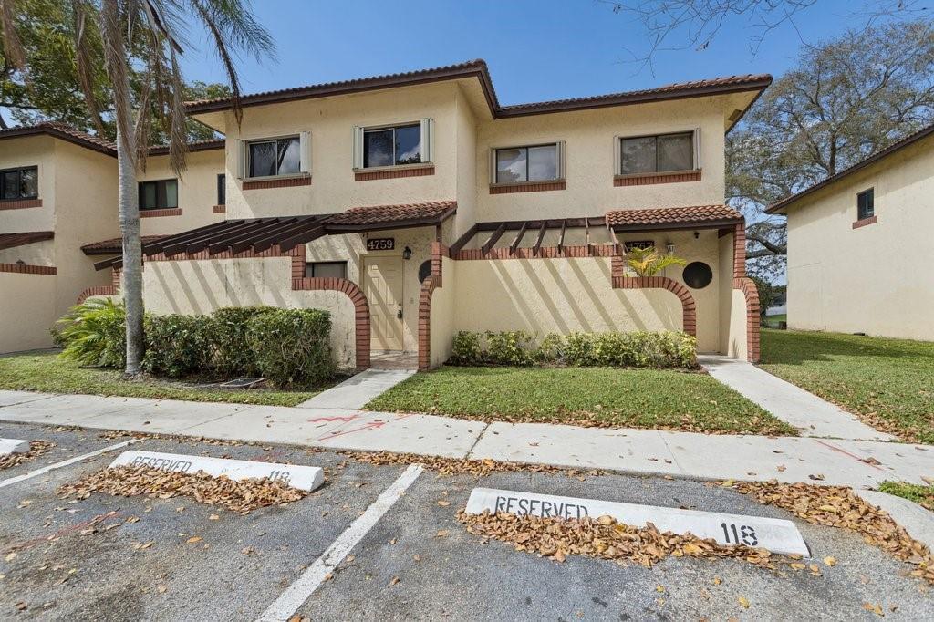 4759 NW 90th Avenue, Sunrise FL 33351 photo 2