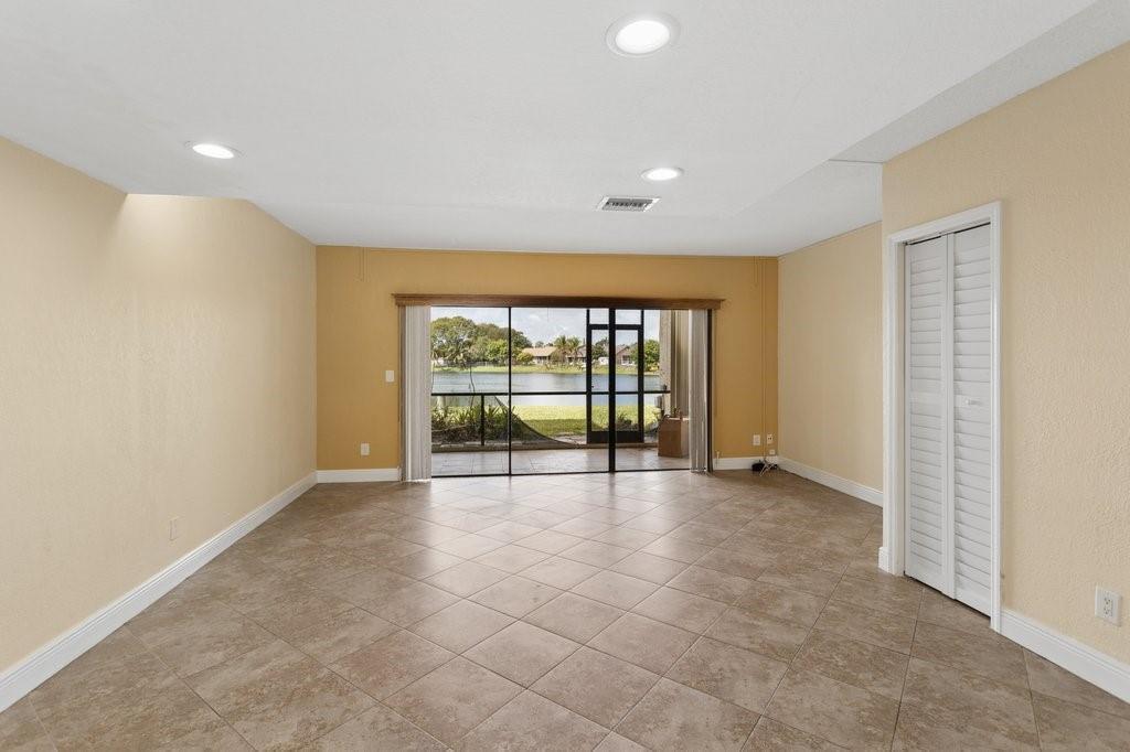 4759 NW 90th Avenue, Sunrise FL 33351 photo 5