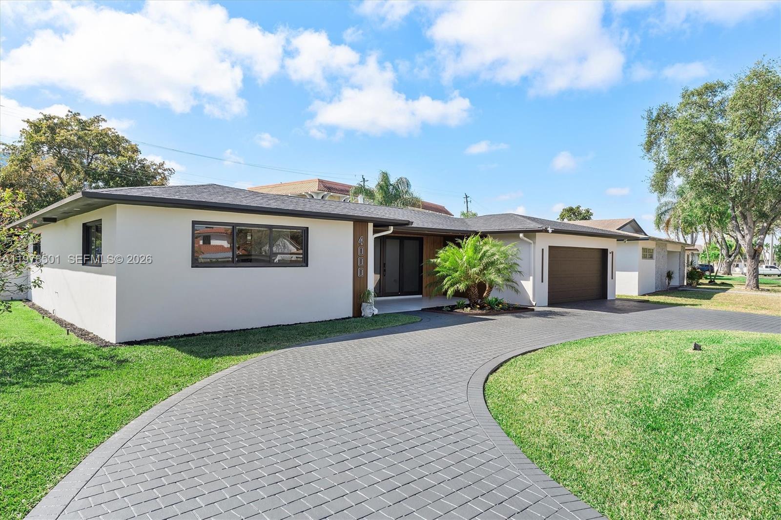 4000 N Circle Dr # 0, Hollywood FL 33021 photo 2
