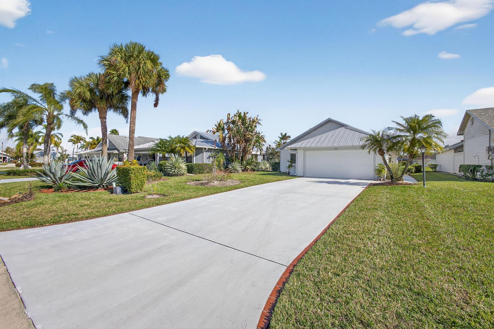 7198 SE Quincy Terrace, Hobe Sound FL 33455 photo 3