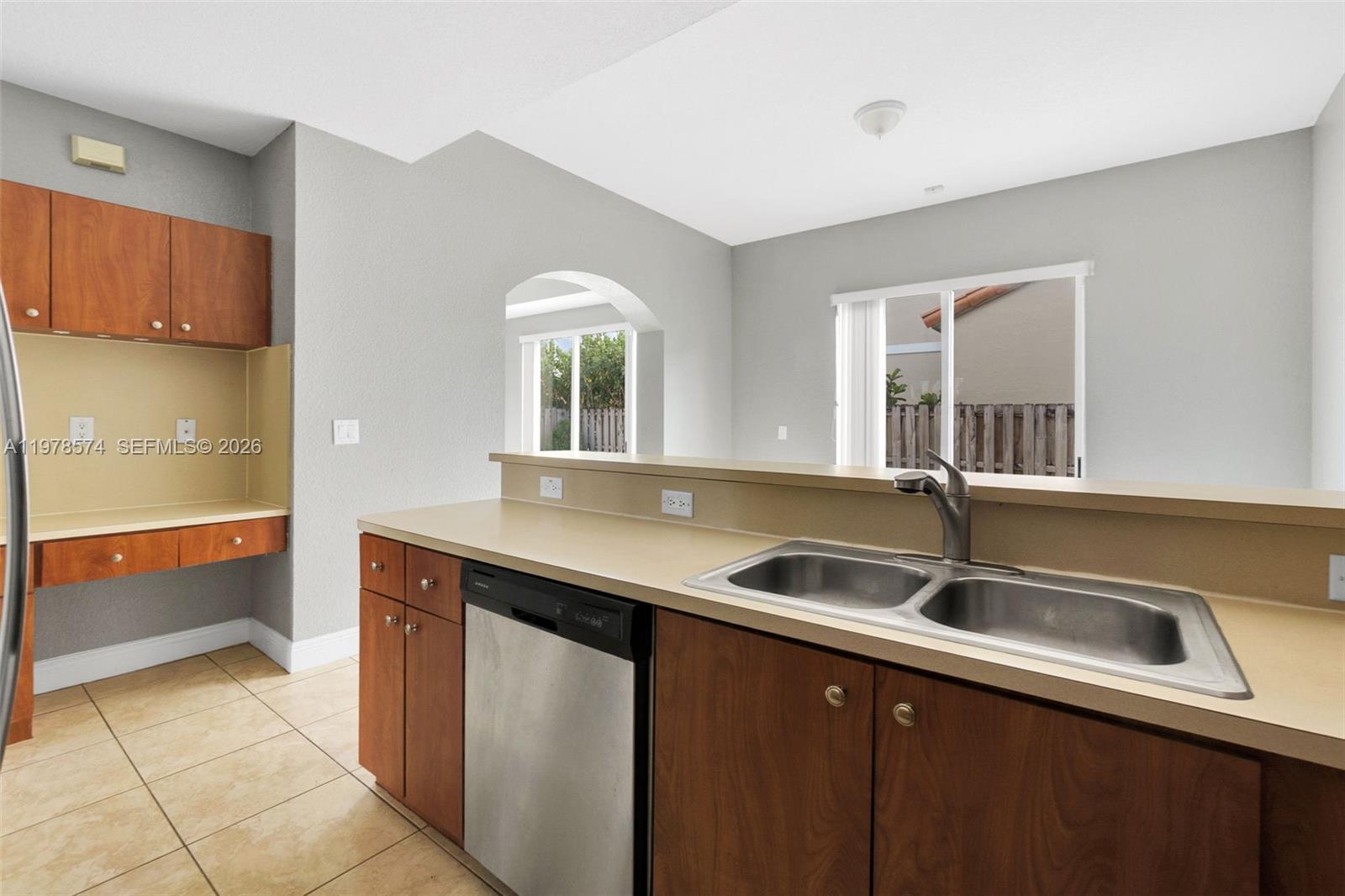 8338 NW 145th St, Miami Lakes FL 33016 photo 5