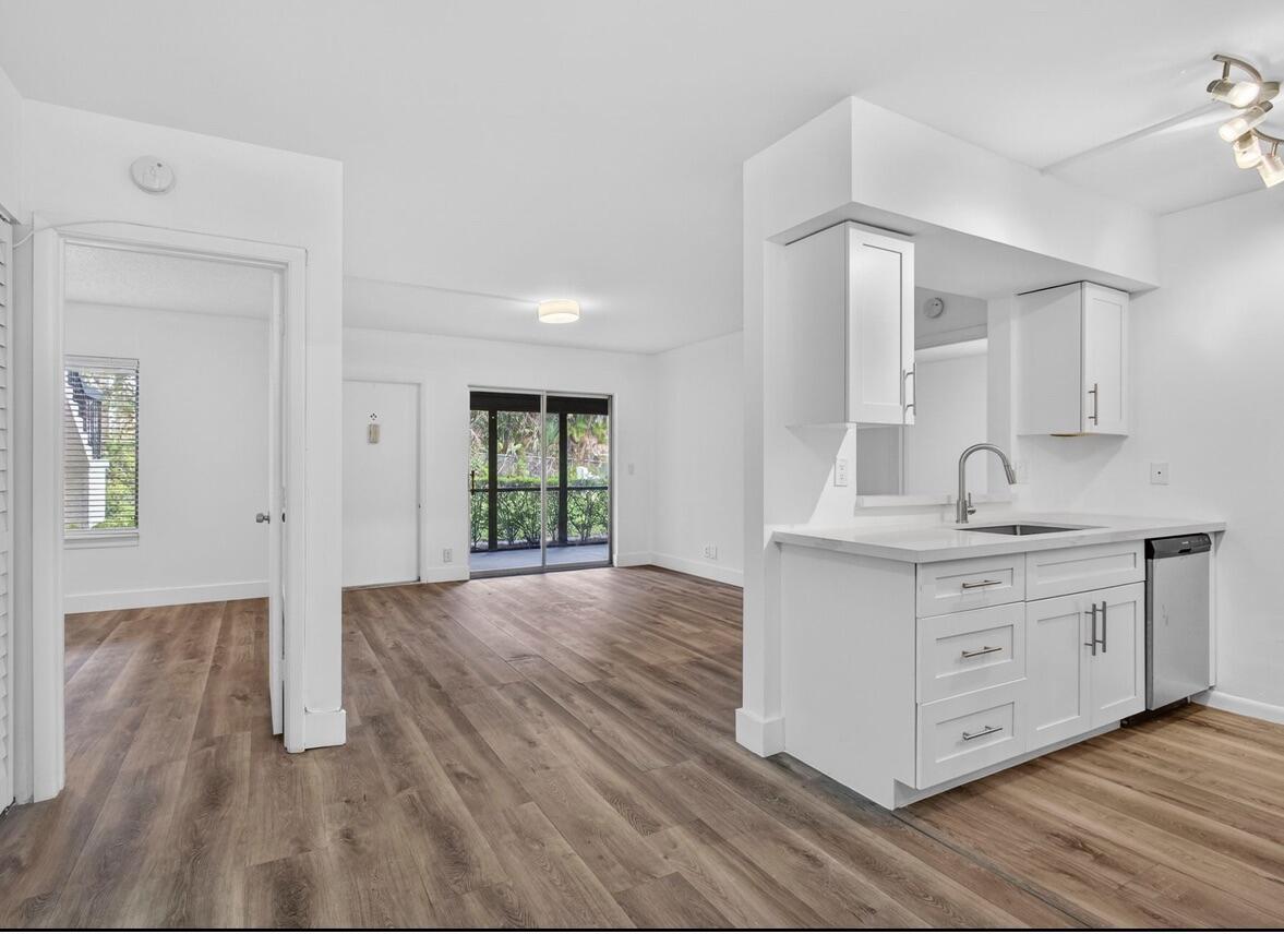6258 Chasewood Drive # C, Jupiter FL 33458 photo 2