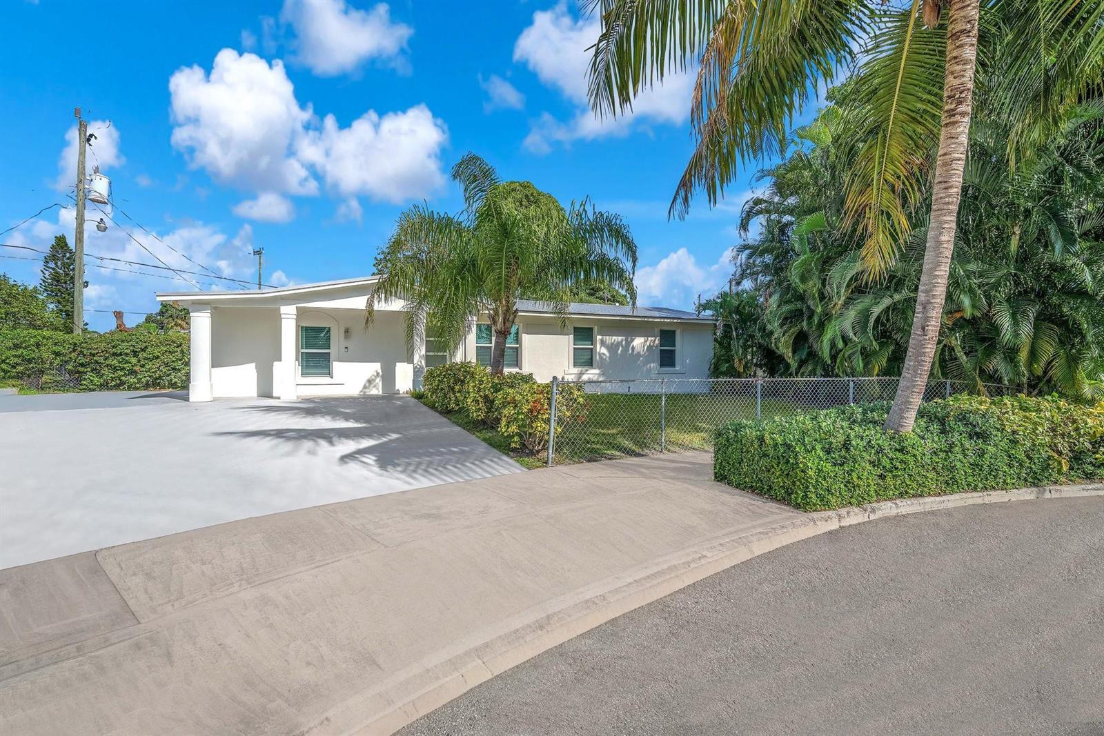 3308 E El Vedado Court, West Palm Beach FL 33405 photo 2