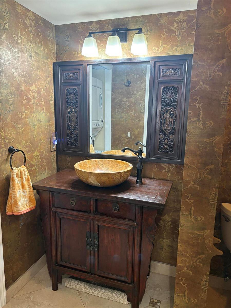 157 Capri D, Delray Beach FL 33484 photo 5