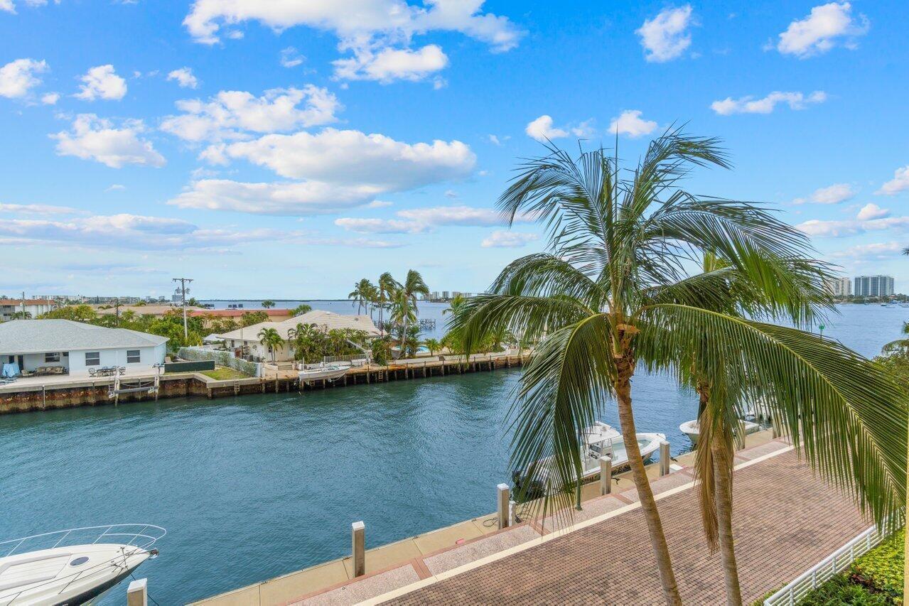 2650 Lake Shore Drive # 302, Riviera Beach FL 33404 photo 3
