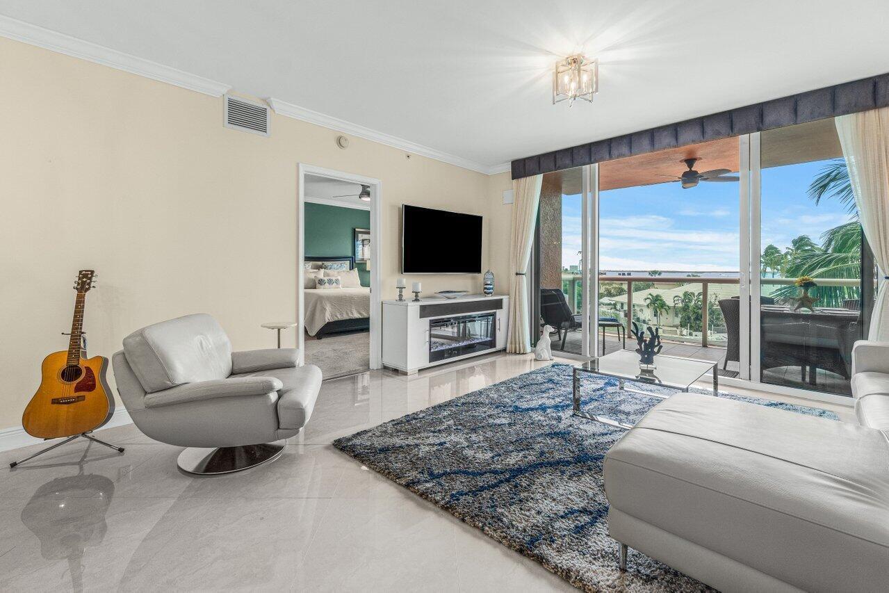 2650 Lake Shore Drive # 302, Riviera Beach FL 33404 photo 5