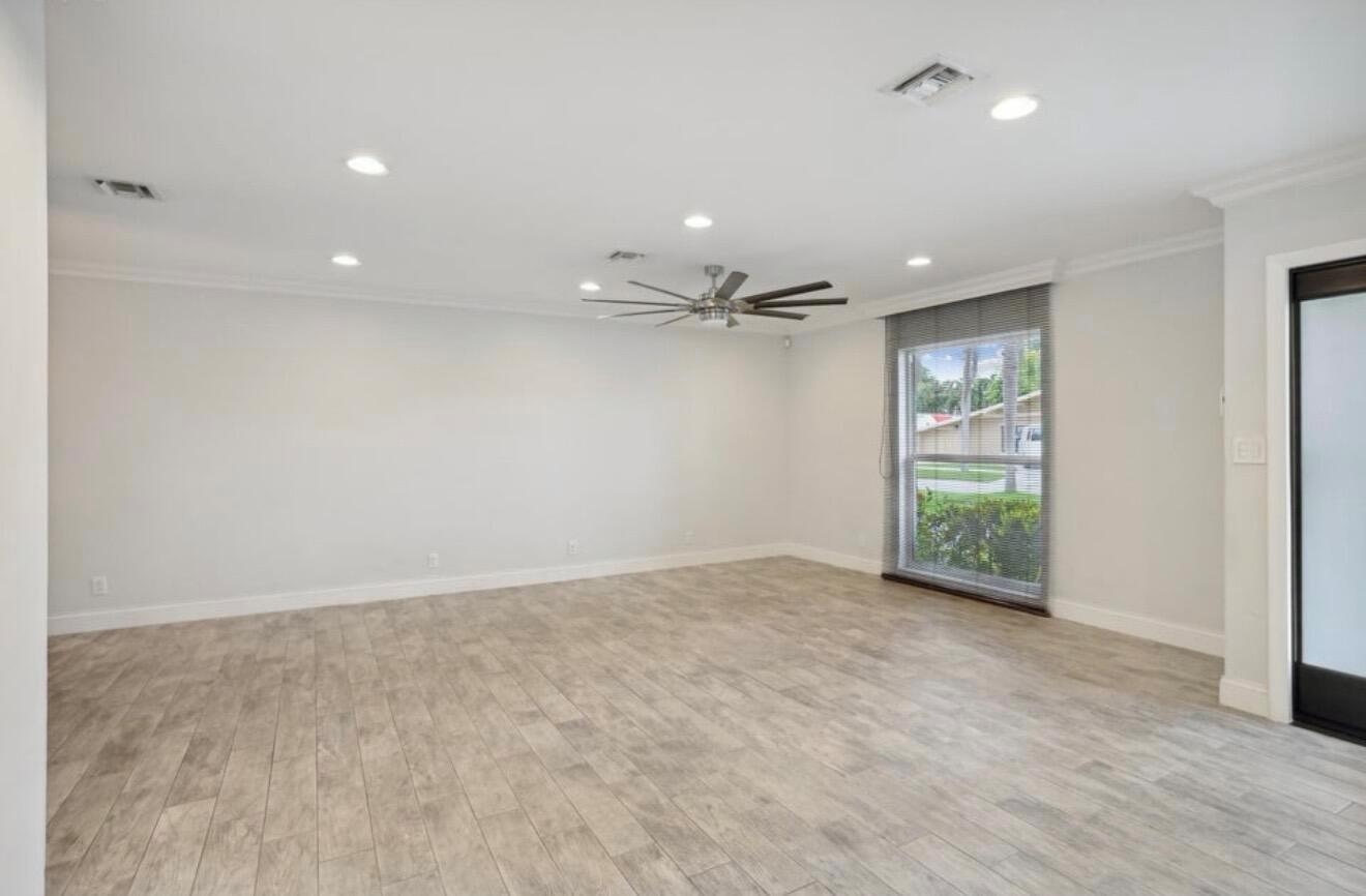 603 SE 7th Avenue, Deerfield Beach FL 33441 photo 4