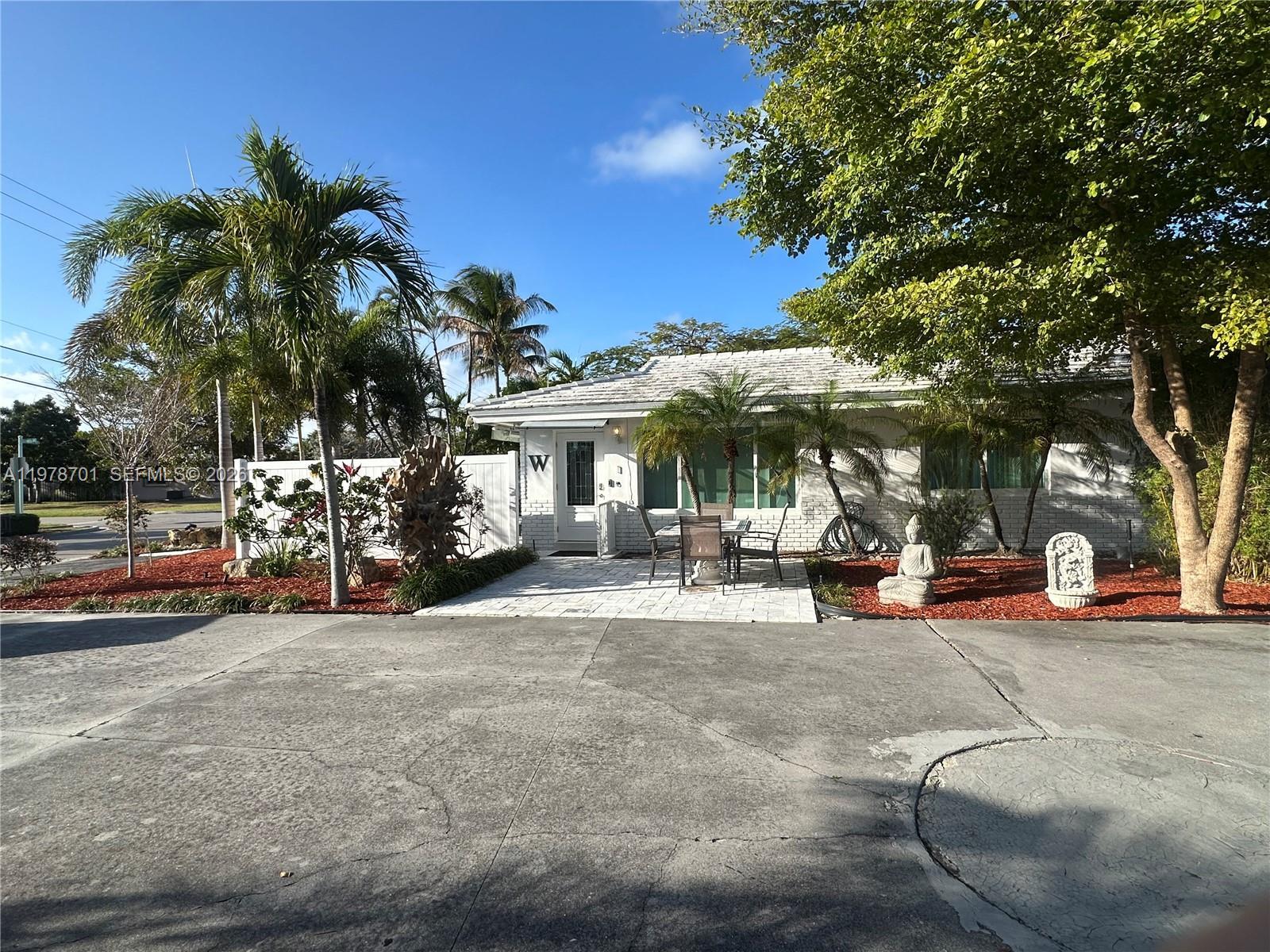 4512 Seagrape Dr, Lauderdale By The Sea FL 33308 photo 2