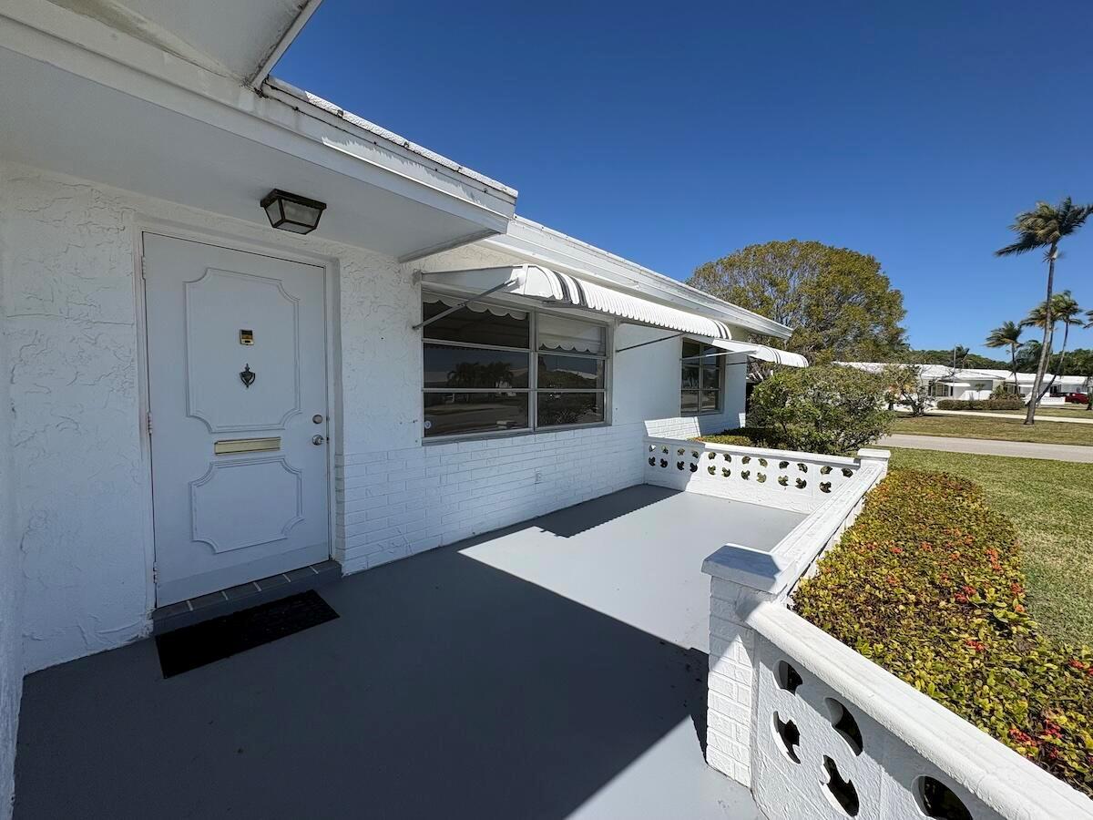 2003 SW 18th Street, Boynton Beach FL 33426 photo 3