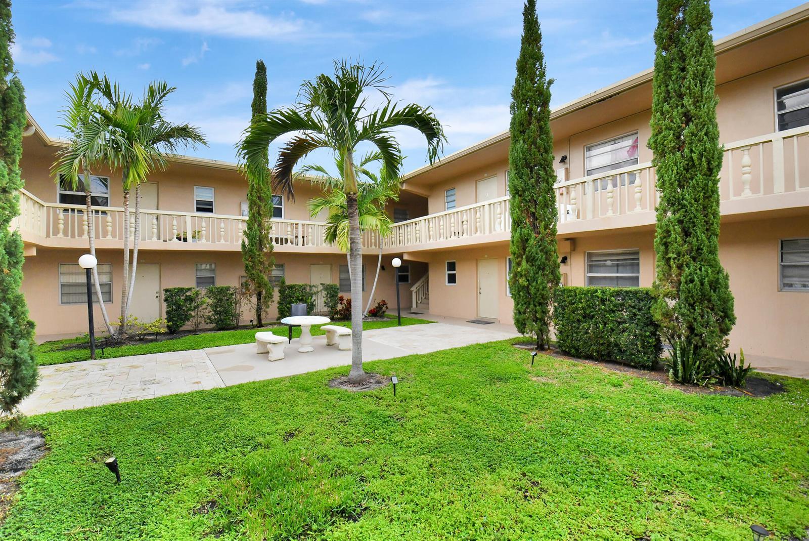 205 NE 3rd Street # 208, Boynton Beach FL 33435 photo 2