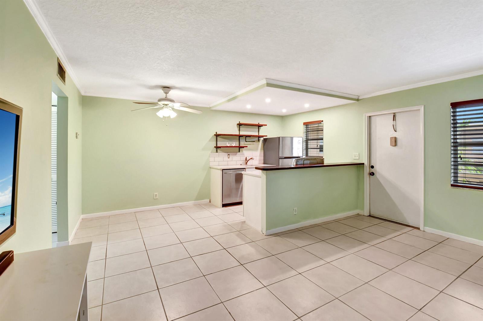205 NE 3rd Street # 208, Boynton Beach FL 33435 photo 4