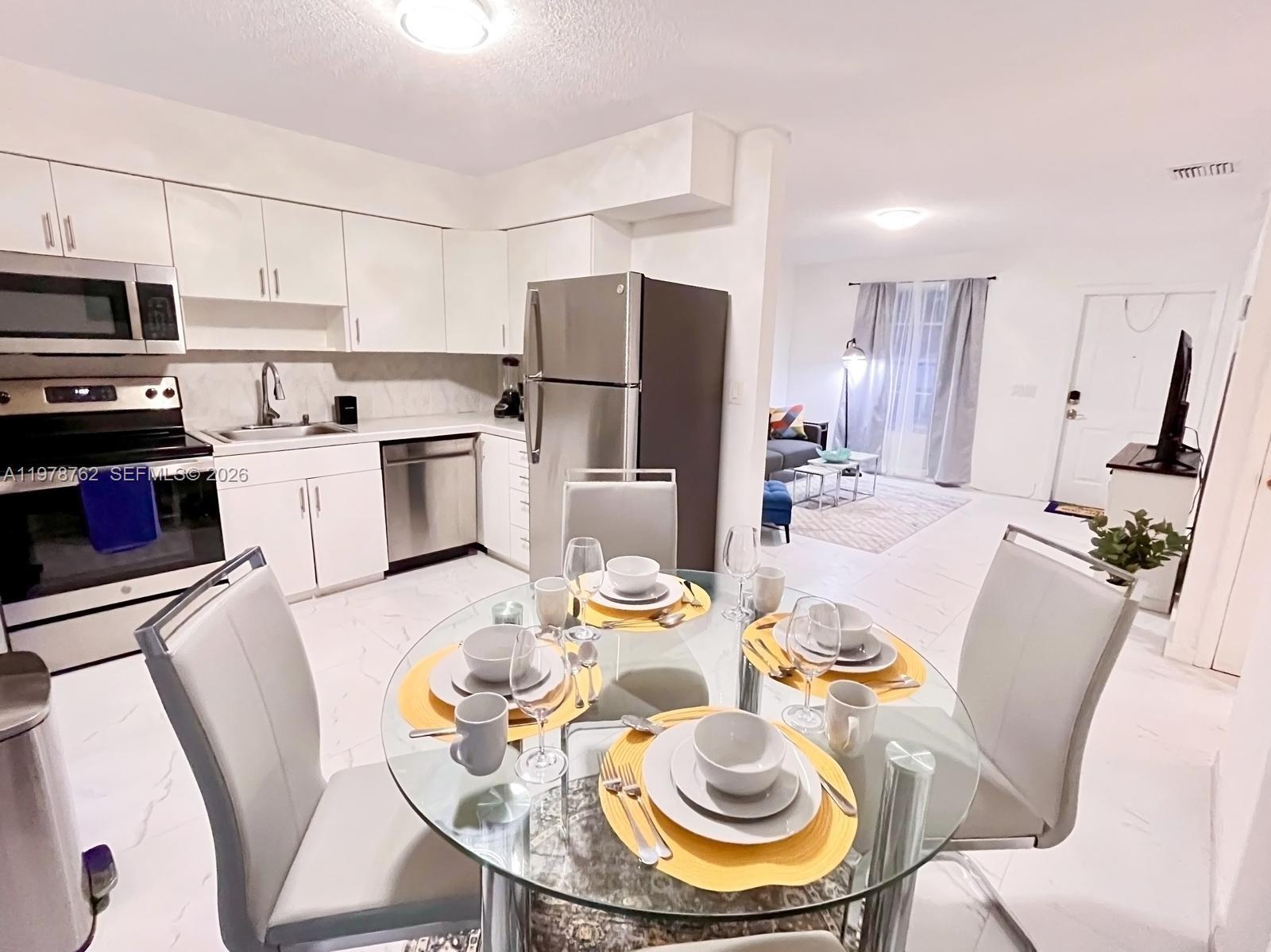 200 SW 11th St # 2, Hallandale Beach FL 33009 photo 4