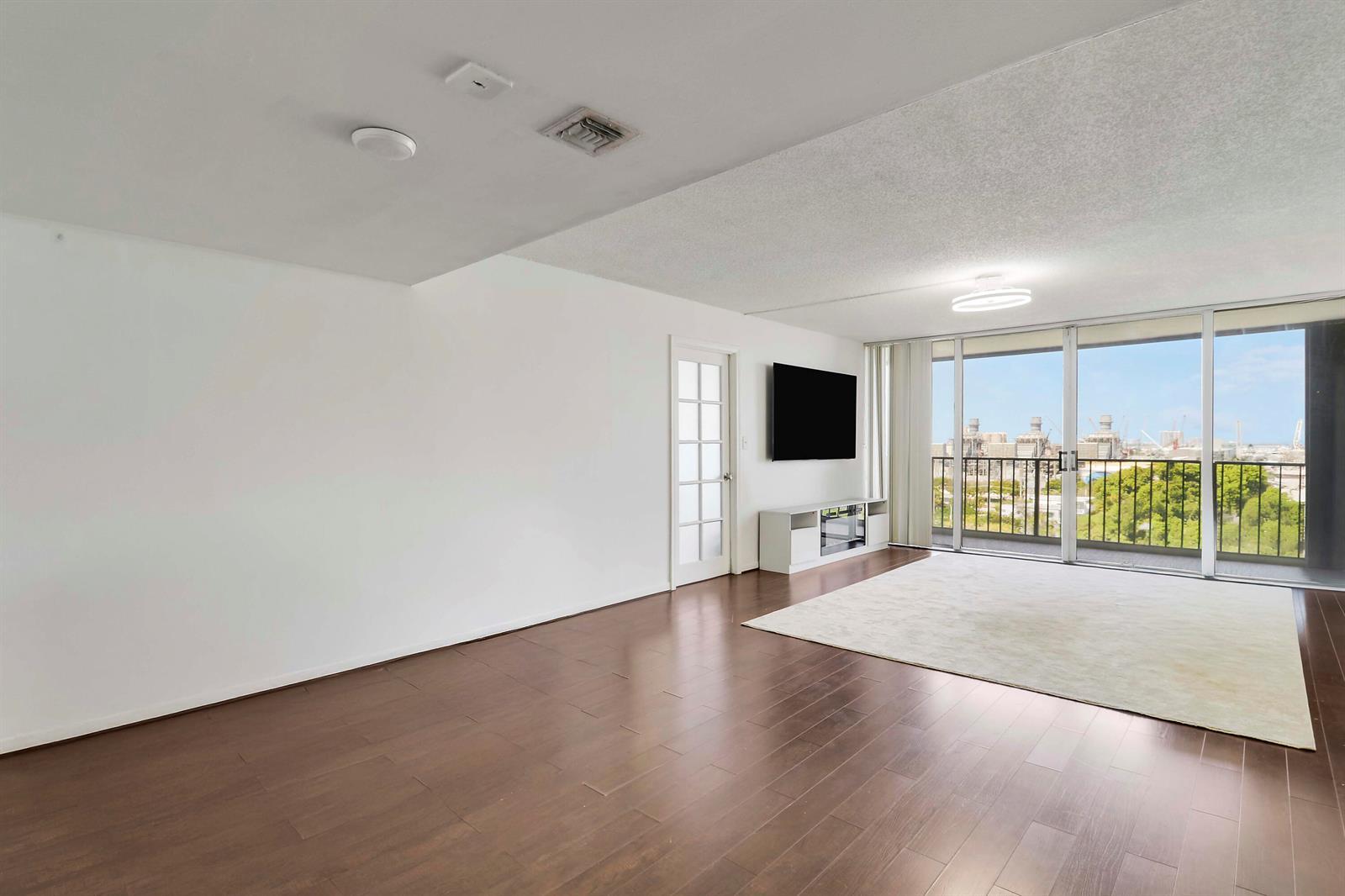5600 N Flagler Drive # 1001, West Palm Beach FL 33407 photo 5