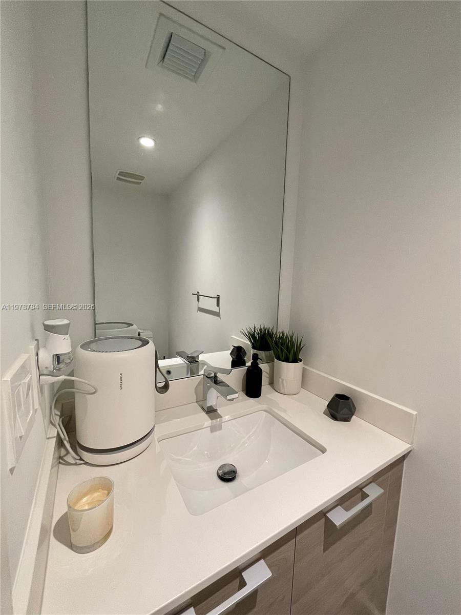 1300 S Miami Ave # 2408, Miami FL 33130 photo 4