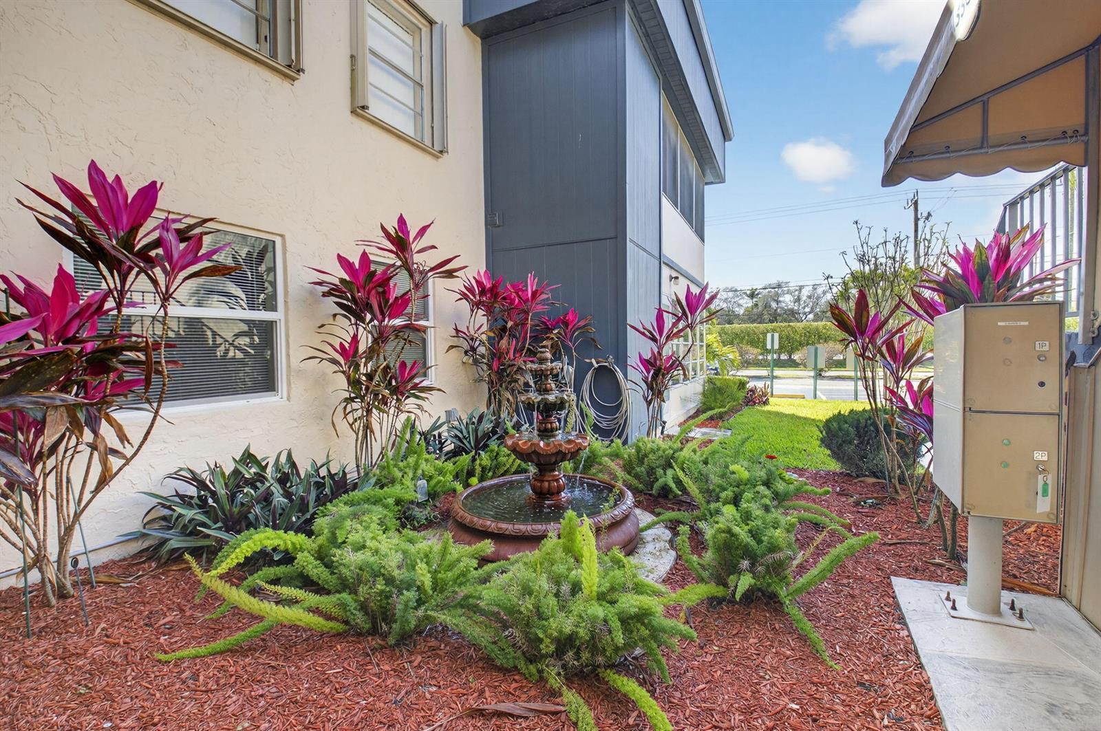 173 Flanders D # 173, Delray Beach FL 33484 photo 3