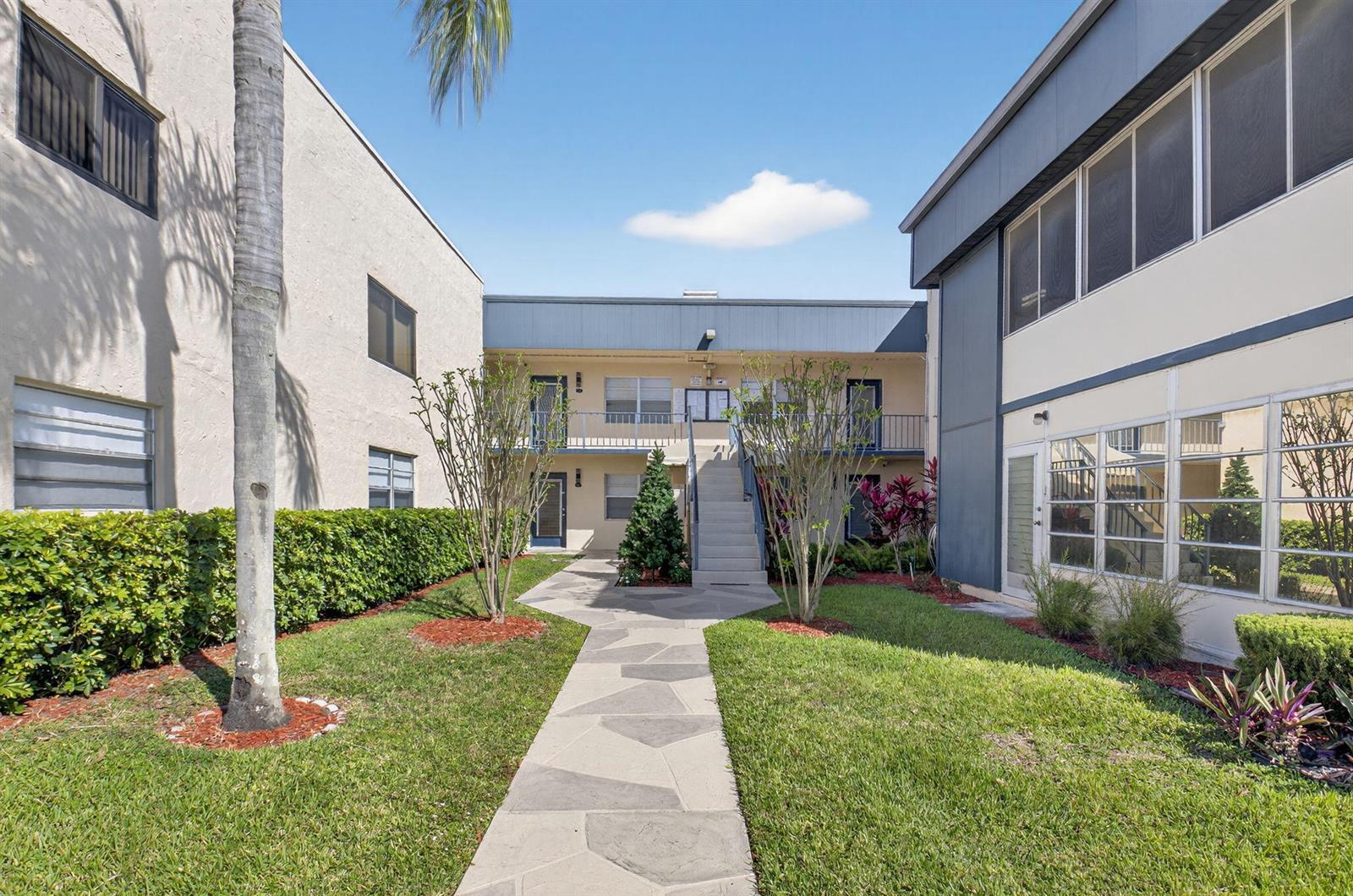 173 Flanders D # 173, Delray Beach FL 33484 photo 5