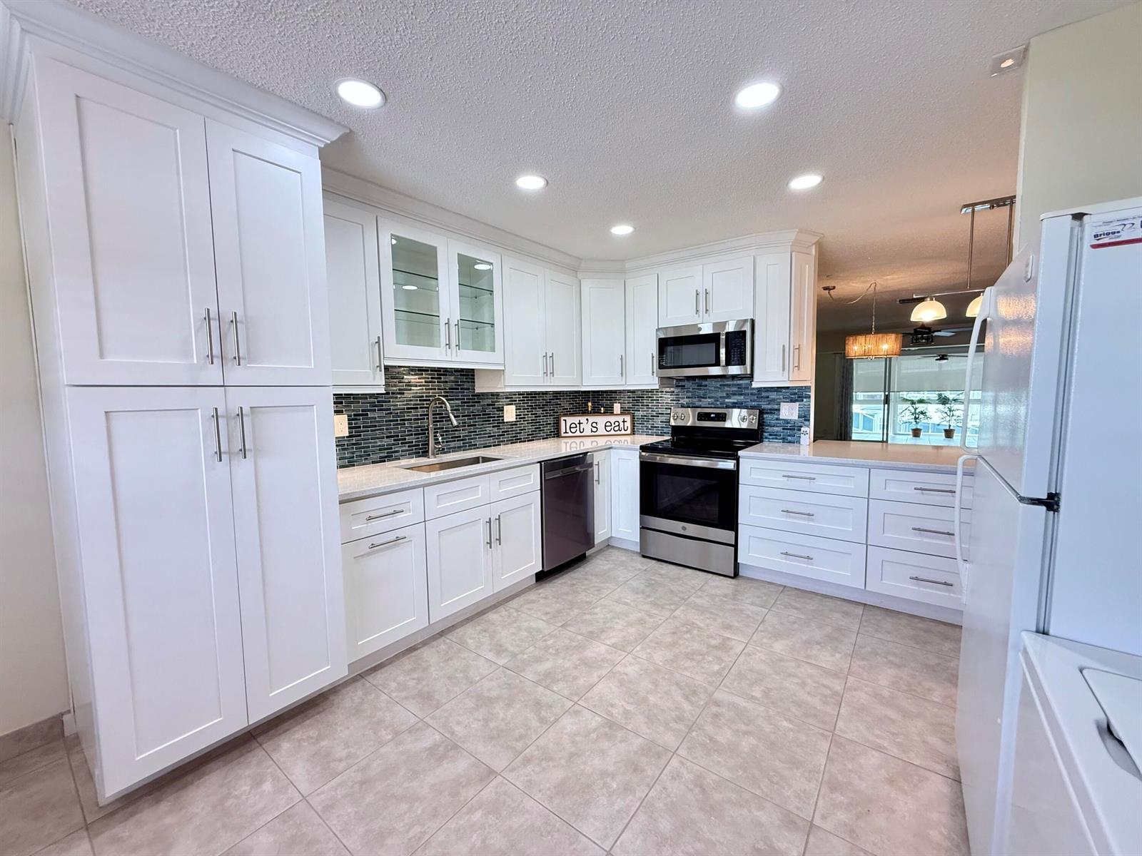1740 NW 19th Terrace # 202, Delray Beach FL 33445