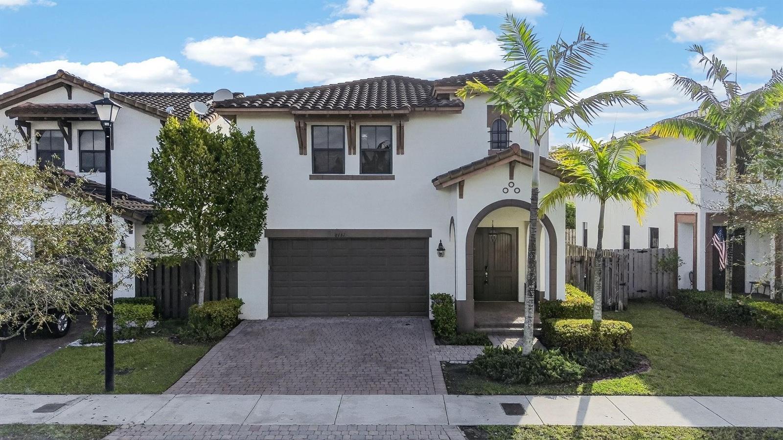 8751 NW 102nd Place, Doral FL 33178 photo 2