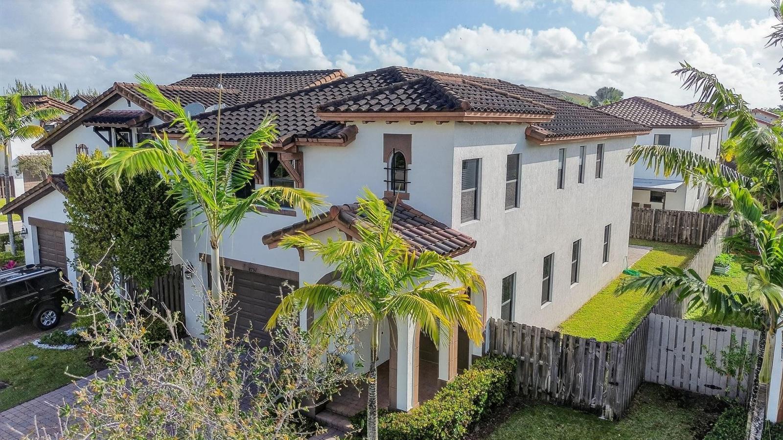 8751 NW 102nd Place, Doral FL 33178 photo 4