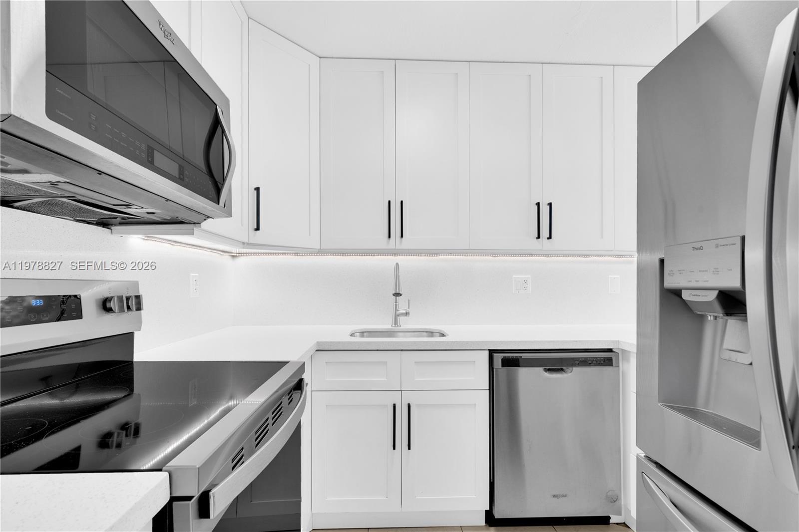 1101 SW 122nd Ave # 310, Miami FL 33184 photo 2